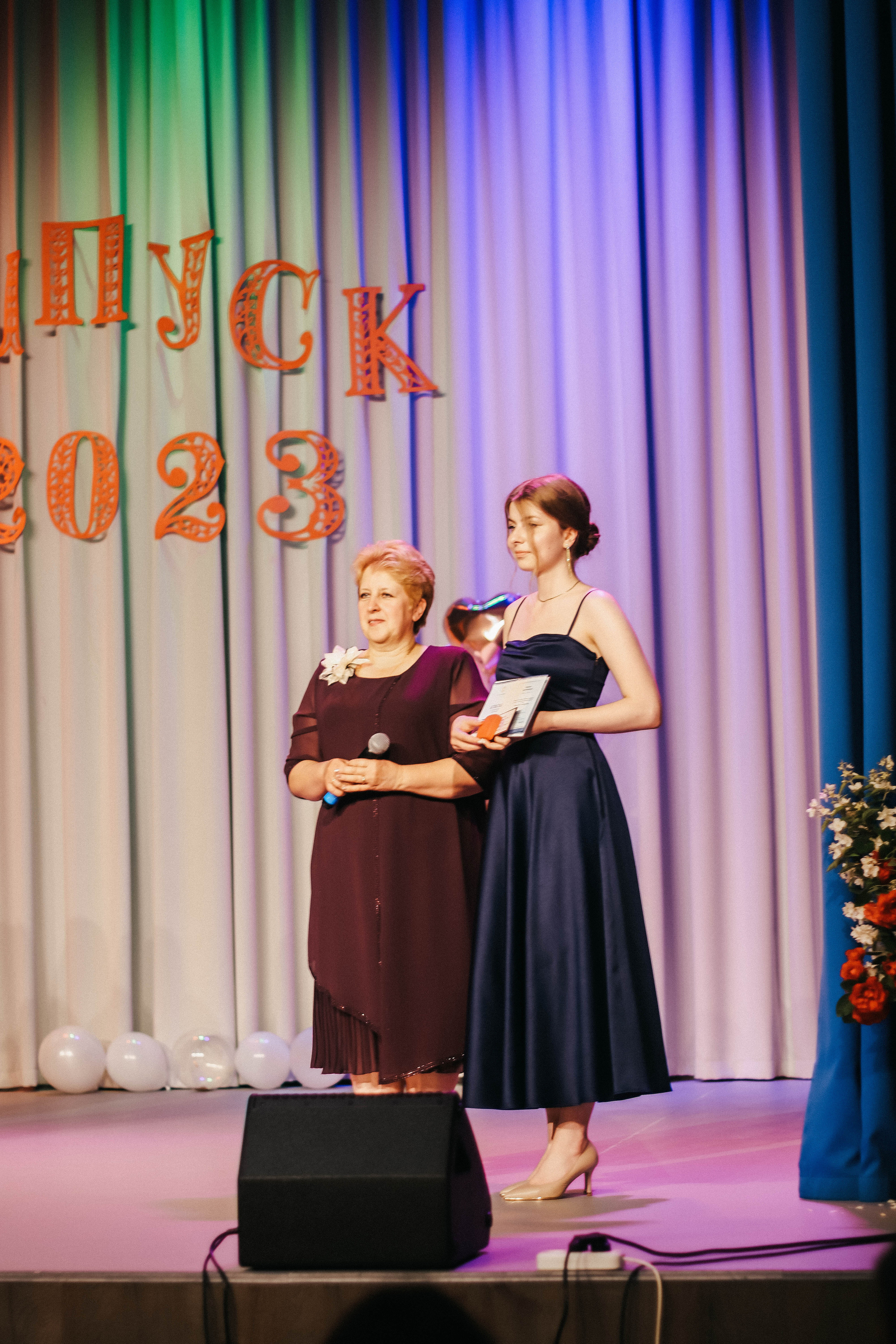 Выпускной 11 класс. Фотограф Дарья Маташкова