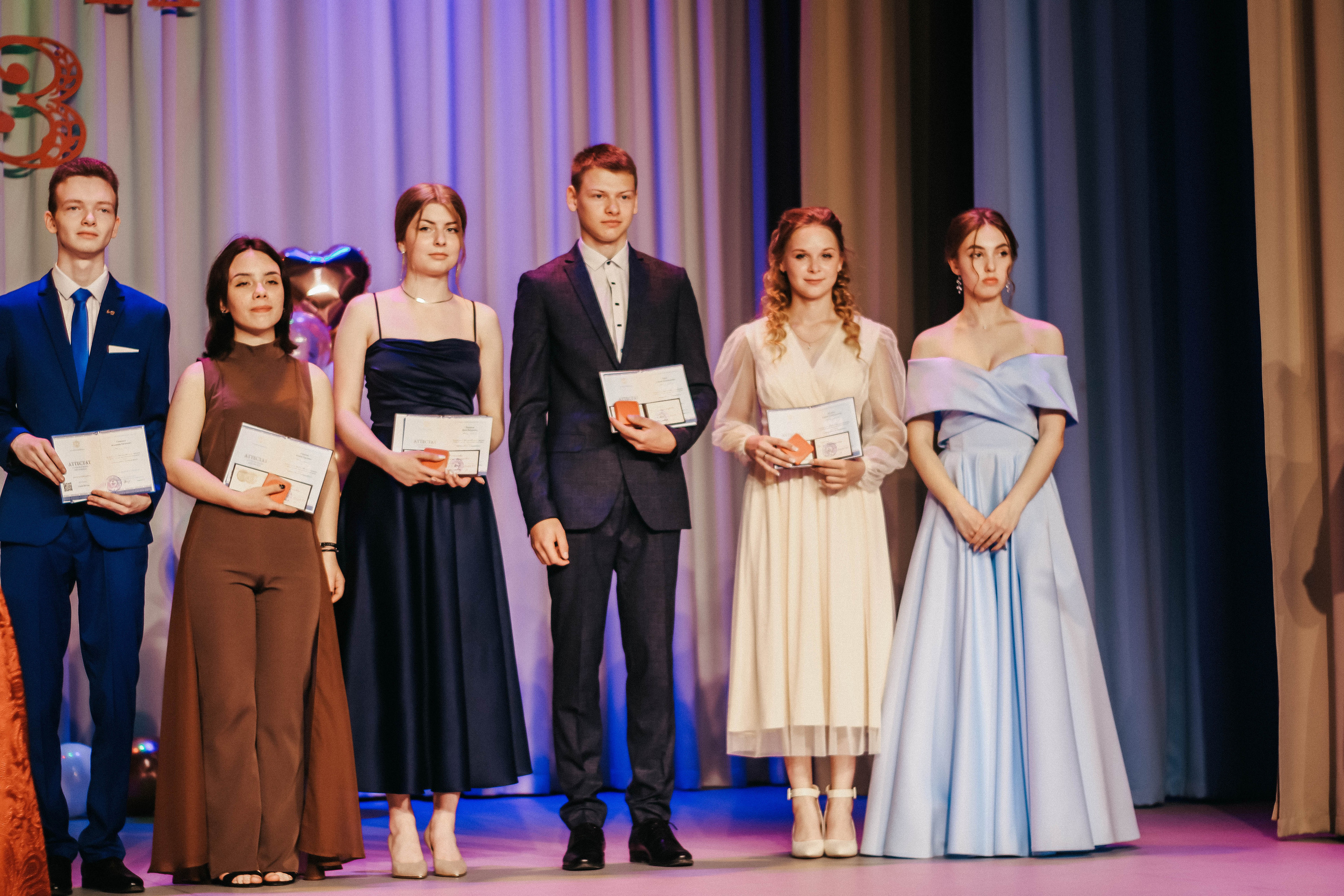 Выпускной 11 класс. Фотограф Дарья Маташкова