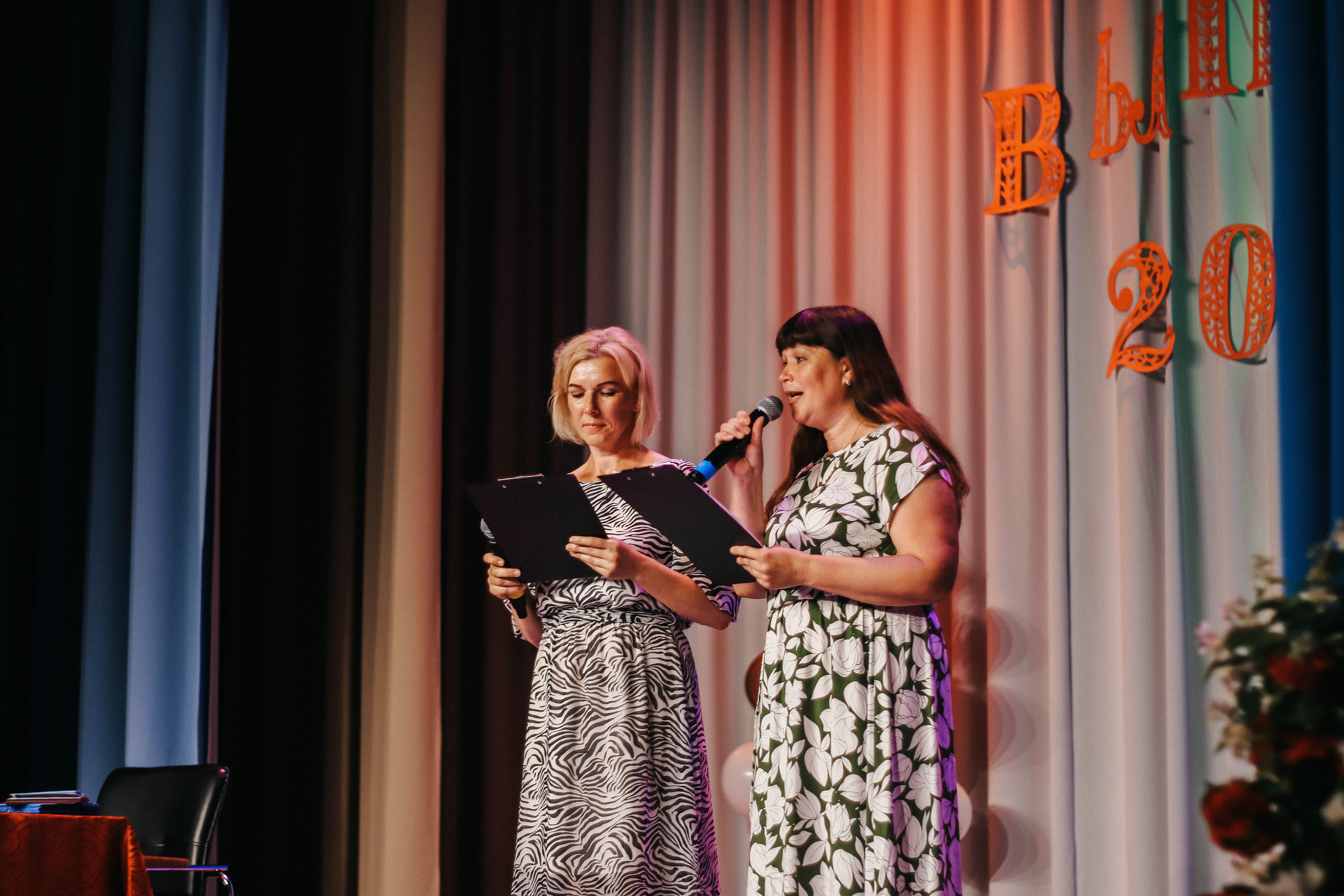 Выпускной 11 класс. Фотограф Дарья Маташкова