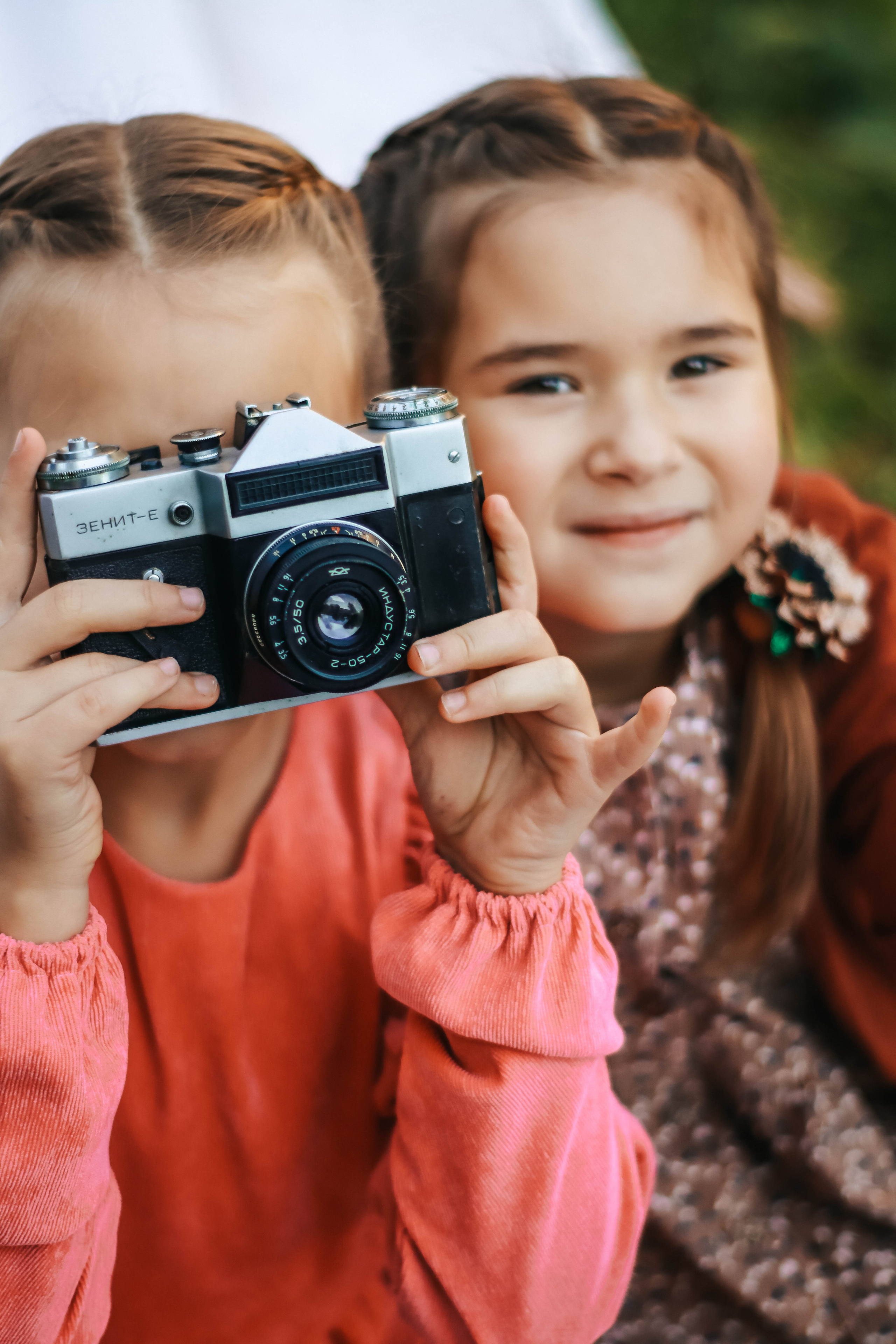 Эвелина и Алёна. Фотограф Дарья Маташкова