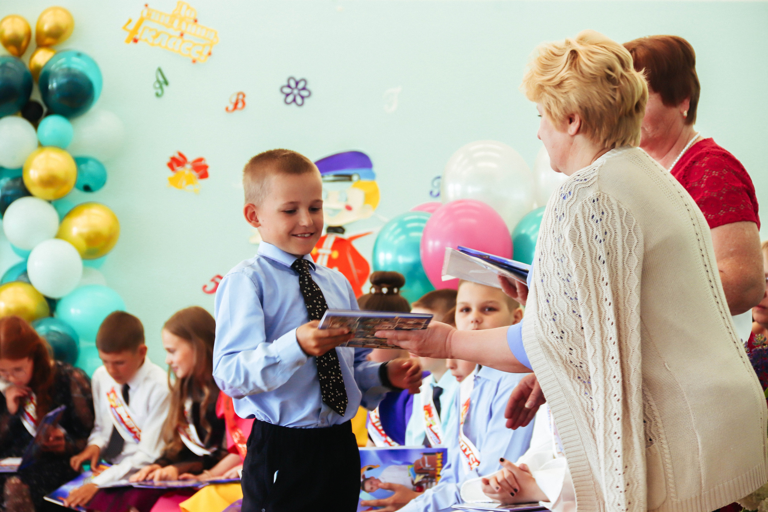 Выпускной 4 класс. Фотограф Дарья Маташкова