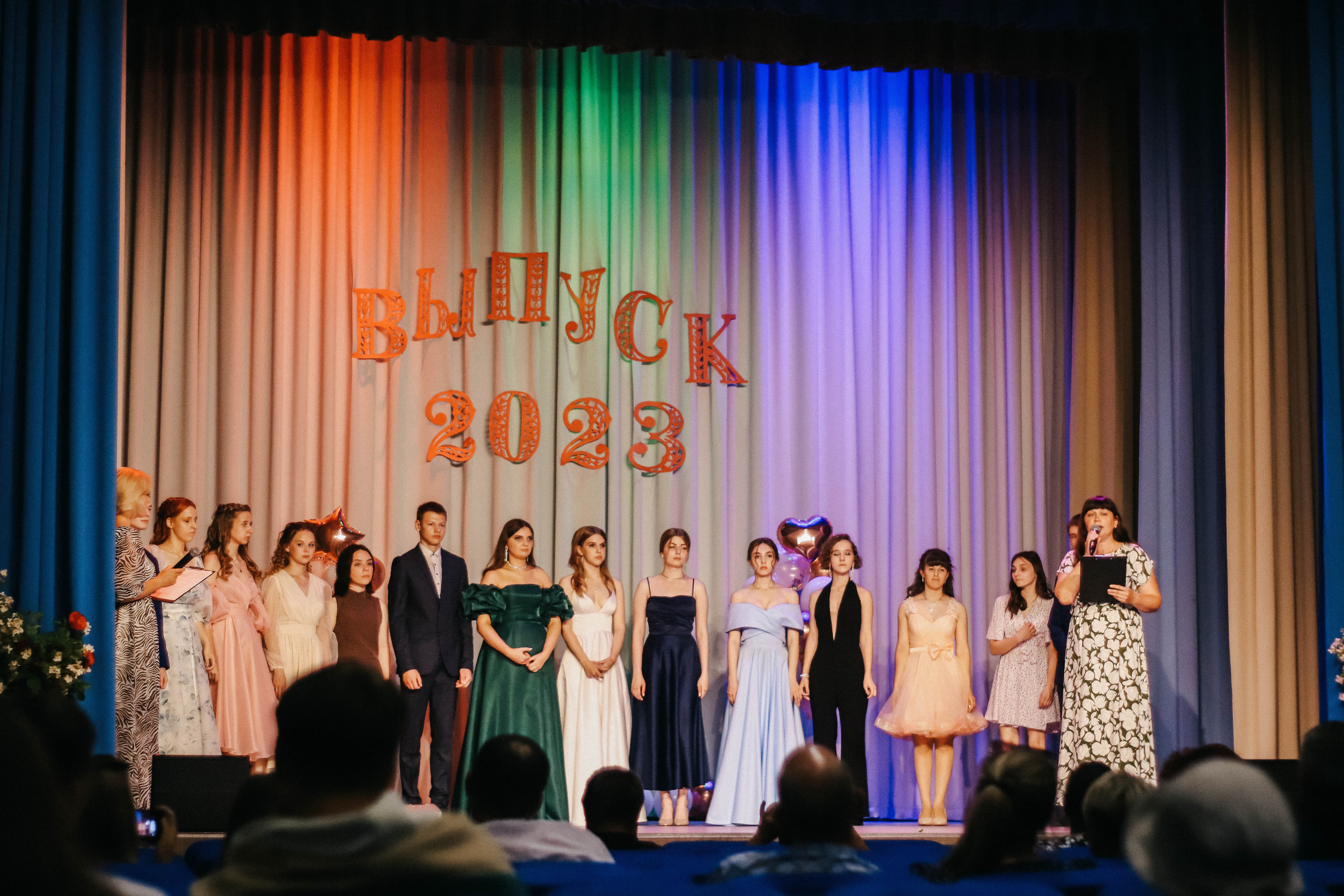 Выпускной 11 класс. Фотограф Дарья Маташкова
