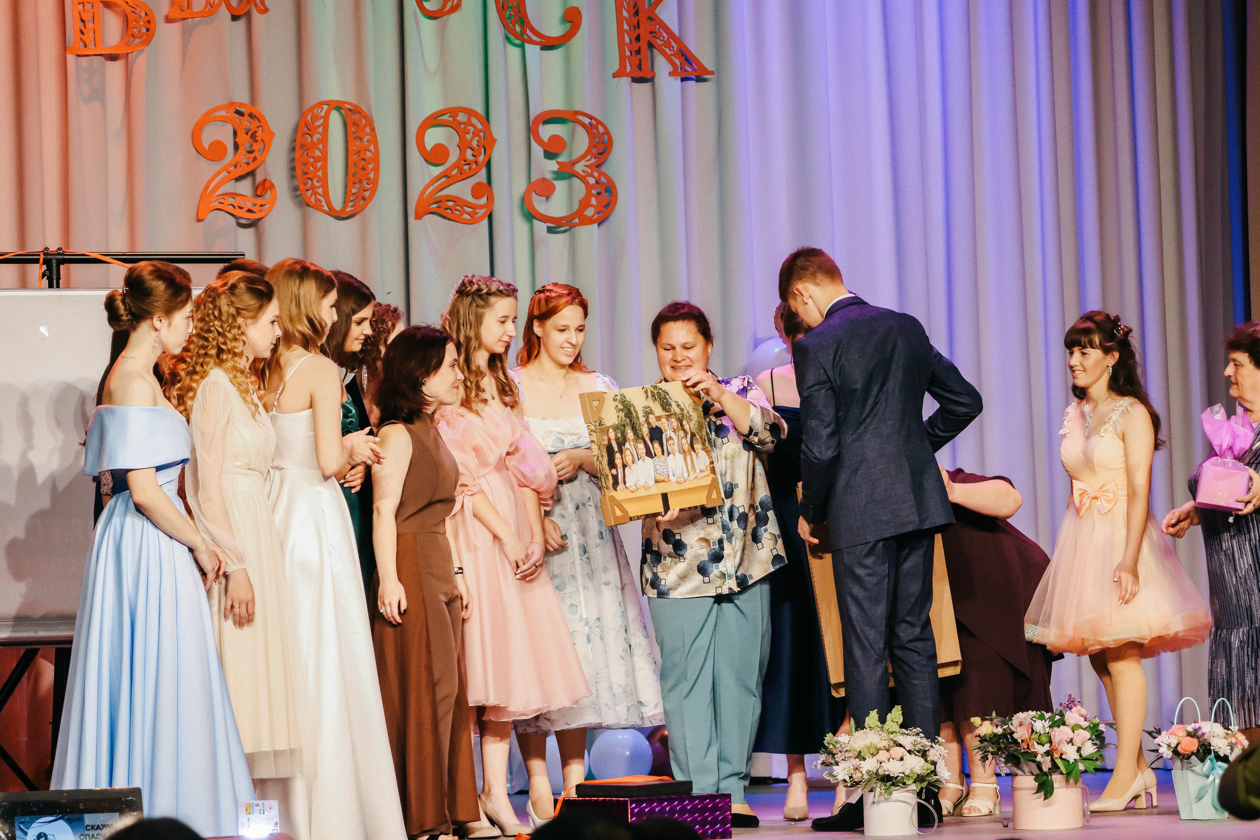 Выпускной 11 класс. Фотограф Дарья Маташкова
