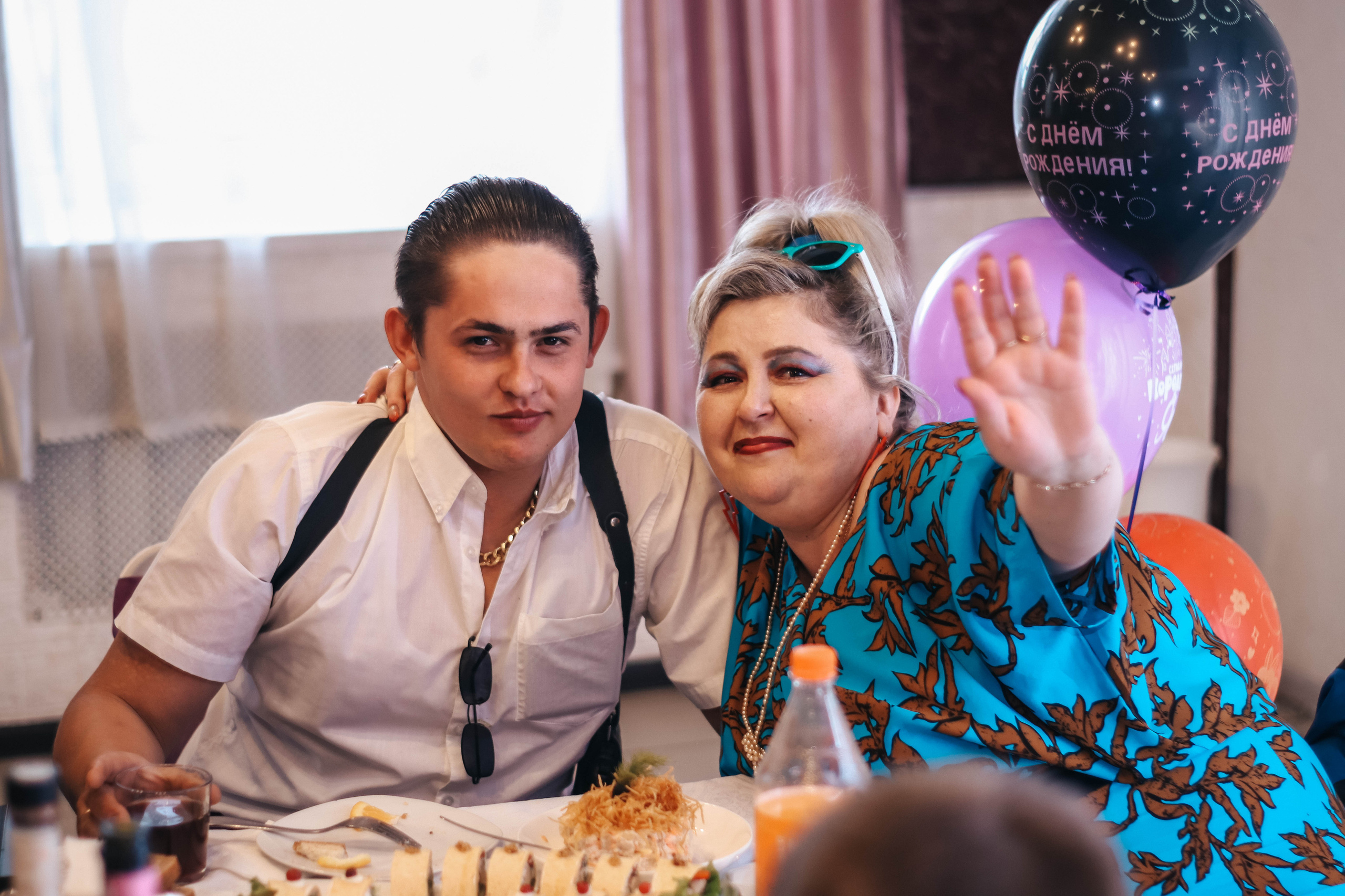 Вечеринка в стиле 90-х (кафе Кукушка). Фотограф Дарья Маташкова