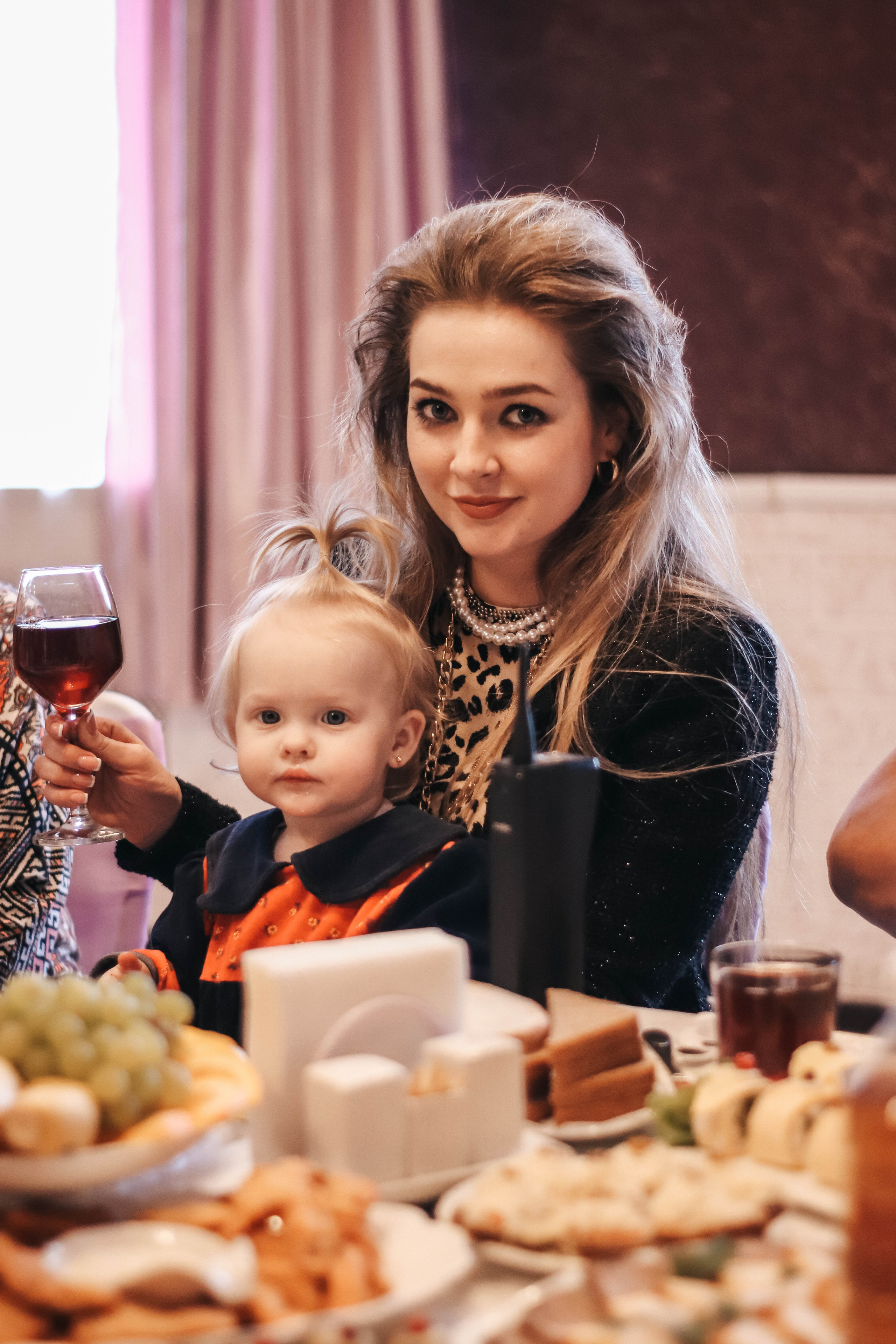 Вечеринка в стиле 90-х (кафе Кукушка). Фотограф Дарья Маташкова