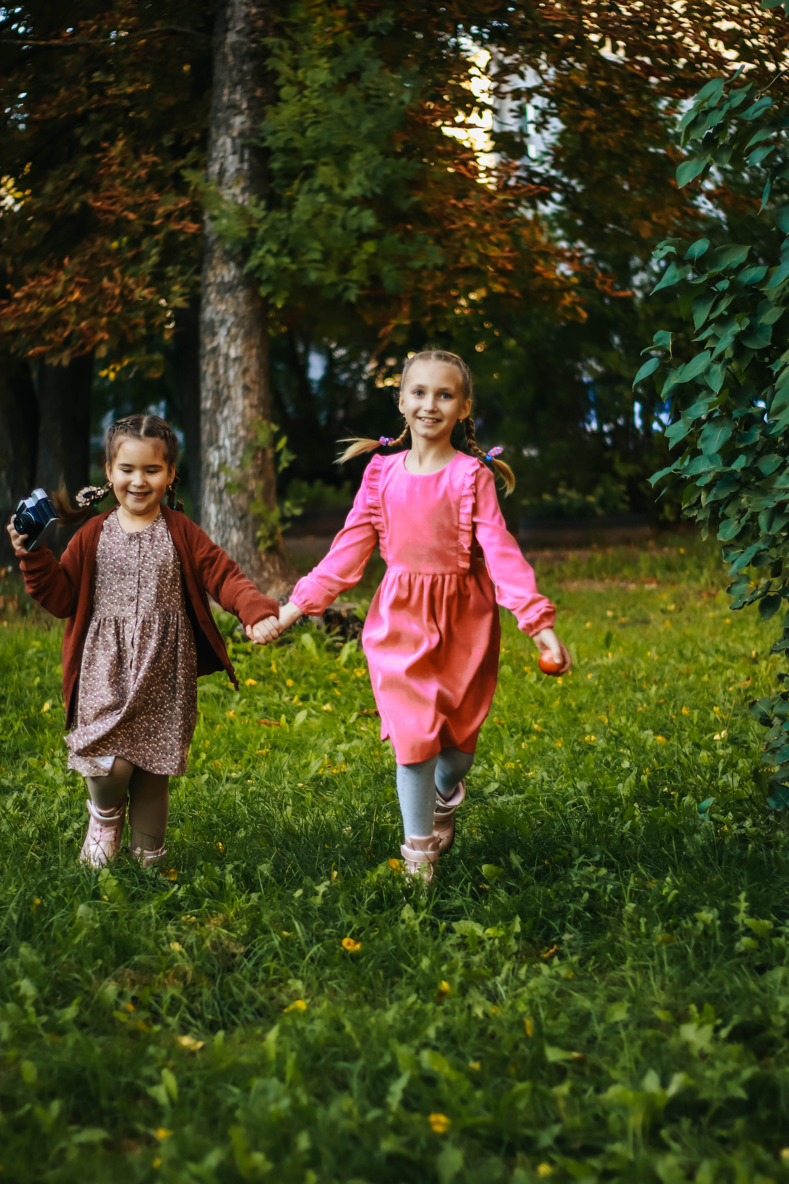 Эвелина и Алёна. Фотограф Дарья Маташкова