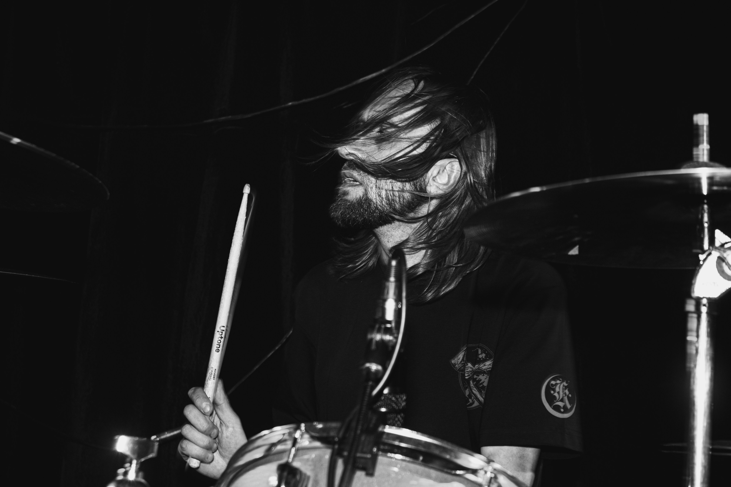 Laugar & Шумы Штормовых Широт & Пожары На Дальнем Севере 11.10.2025. Репортажный фотограф в Москве Legiodot