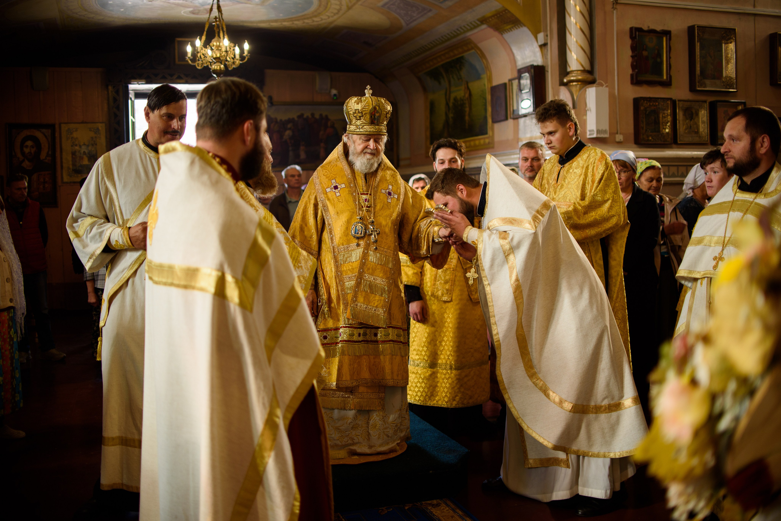 Воскресная литургия 29.10.2023. Семейный и свадебный фотограф в Феодосии и Коктебеле