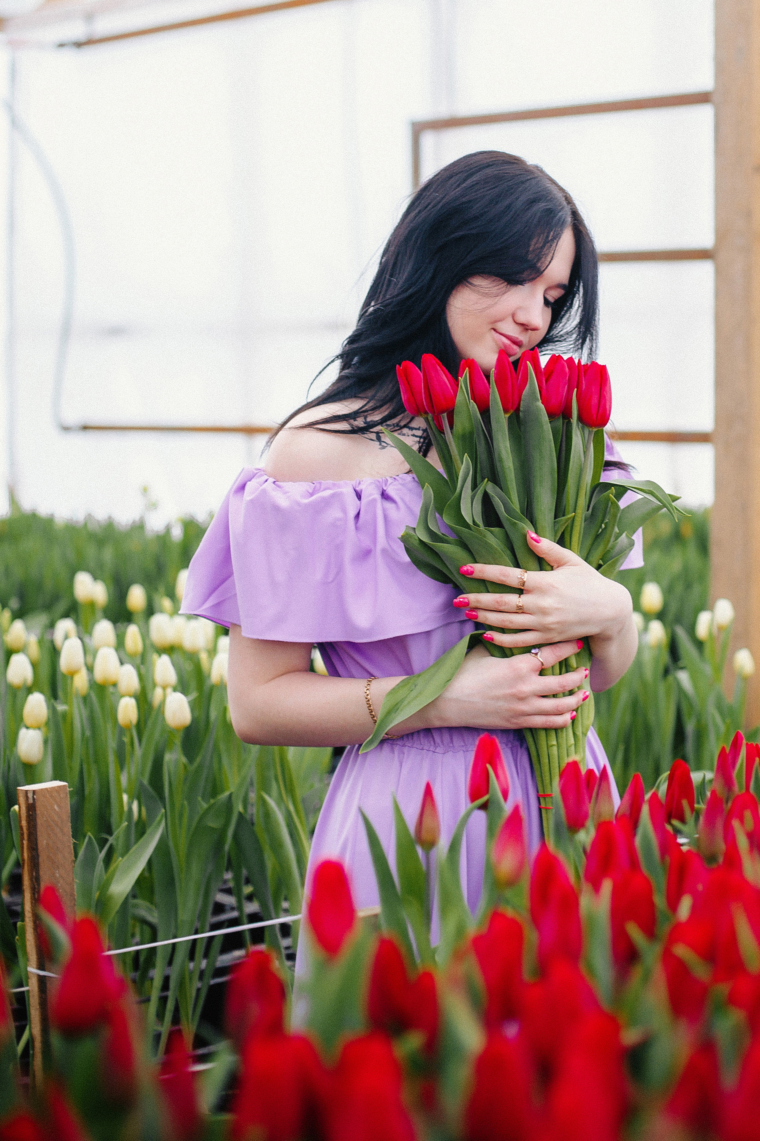 Александра цветы. Выпускные альбомы Искитим, Бердск и Новосибирск Крюкова Елена