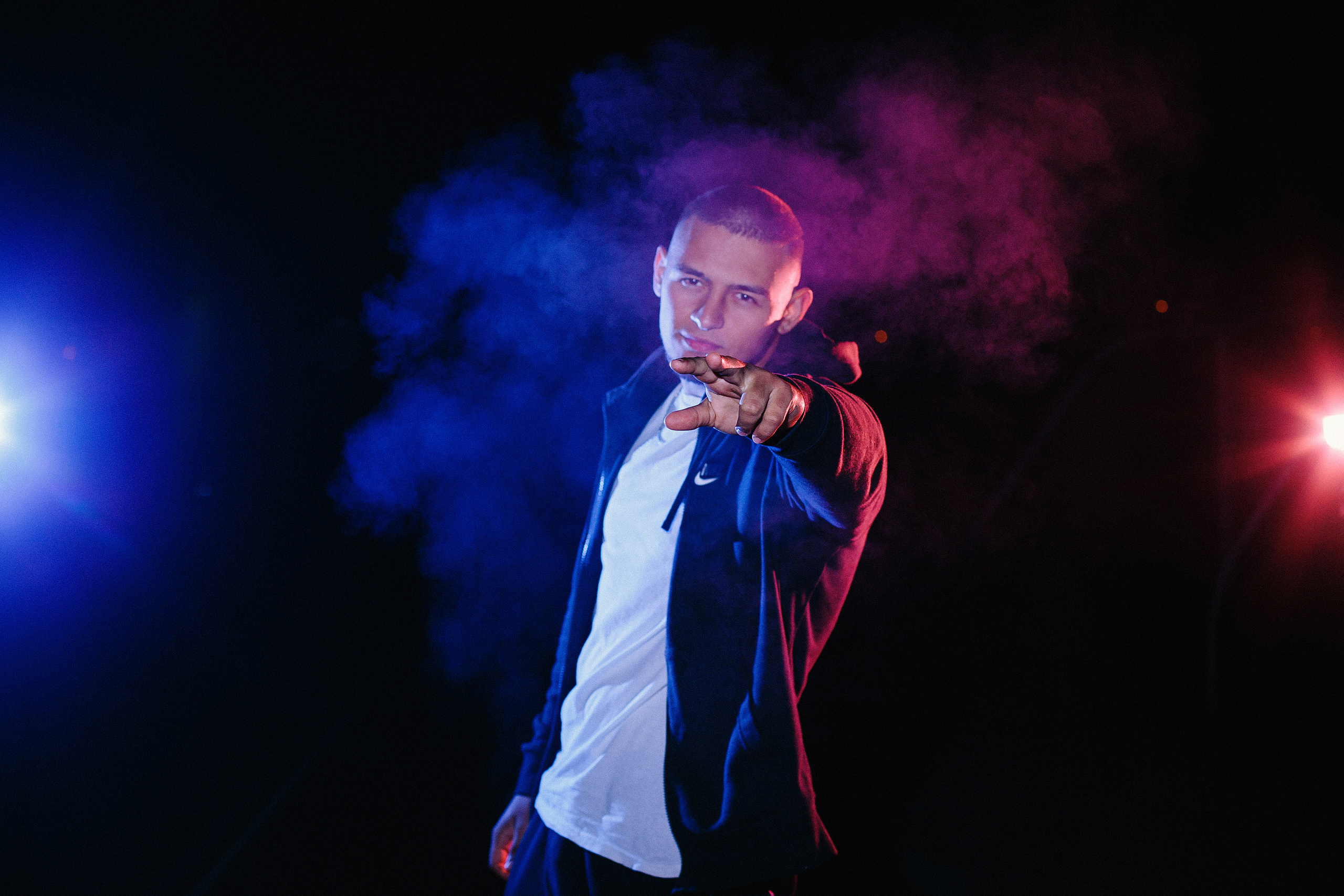 Мужской портрет. Выпускные альбомы Искитим, Бердск и Новосибирск Крюкова Елена