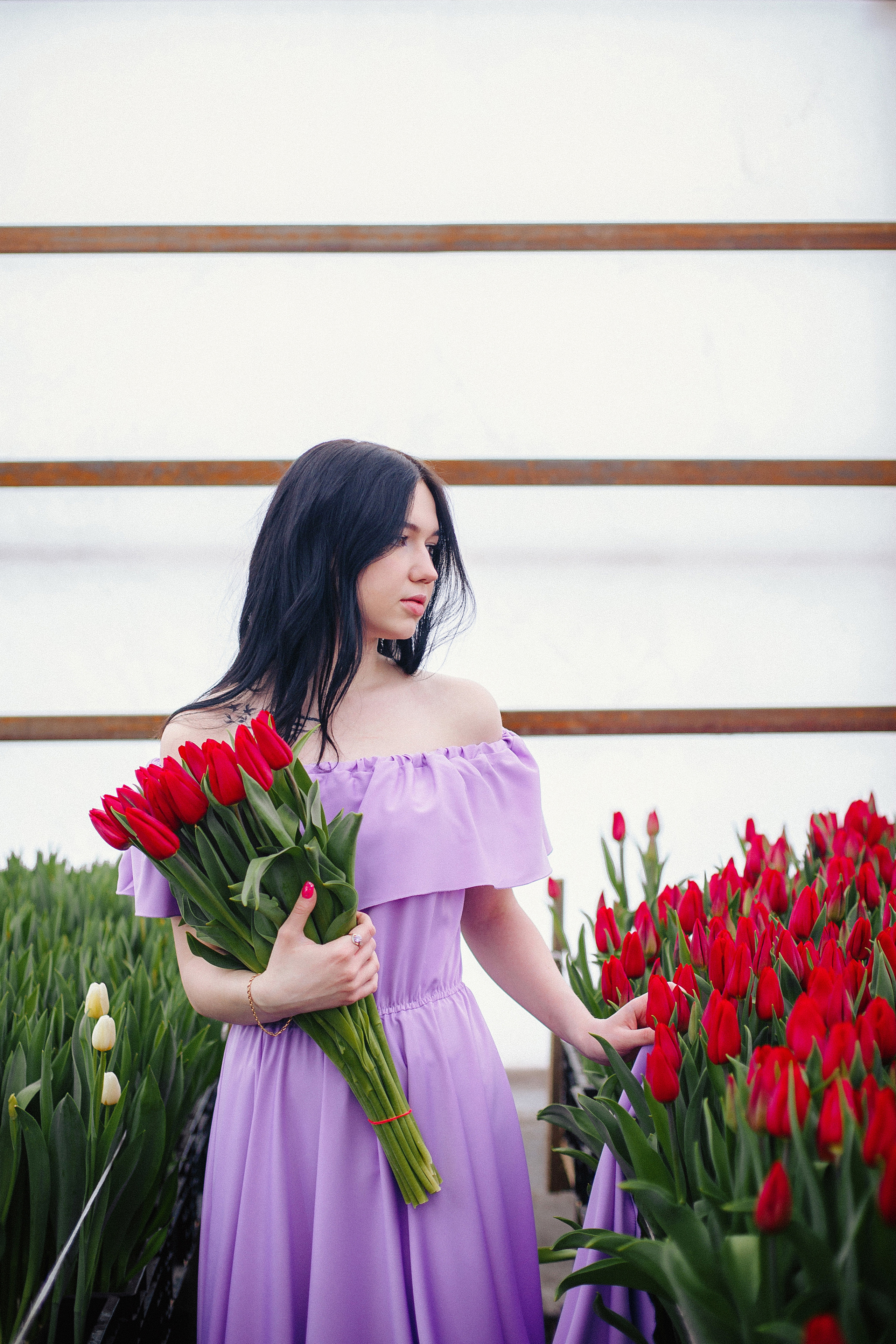 Александра цветы. Выпускные альбомы Искитим, Бердск и Новосибирск Крюкова Елена