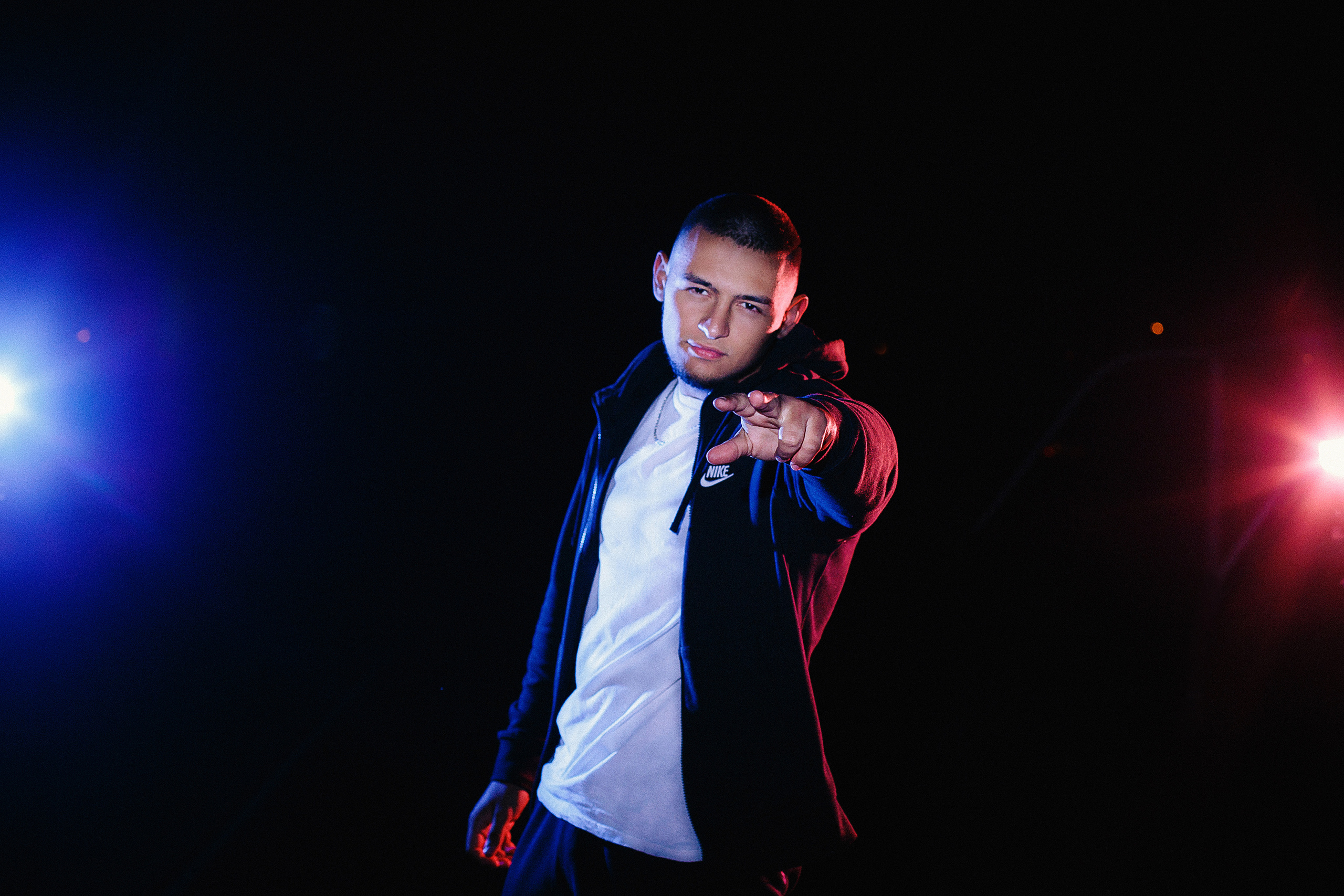 Мужской портрет. Выпускные альбомы Искитим, Бердск и Новосибирск Крюкова Елена