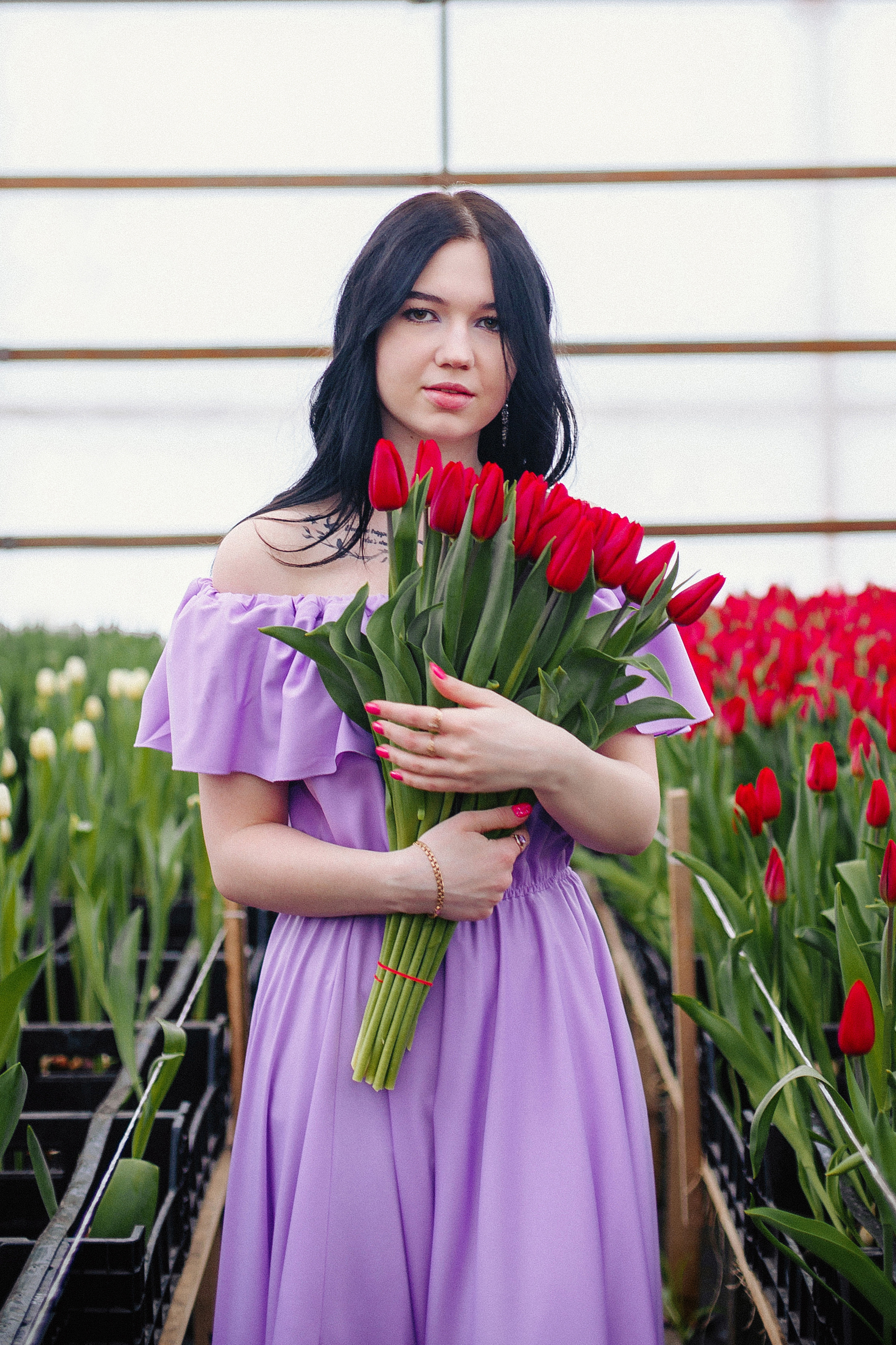 Александра цветы. Выпускные альбомы Искитим, Бердск и Новосибирск Крюкова Елена