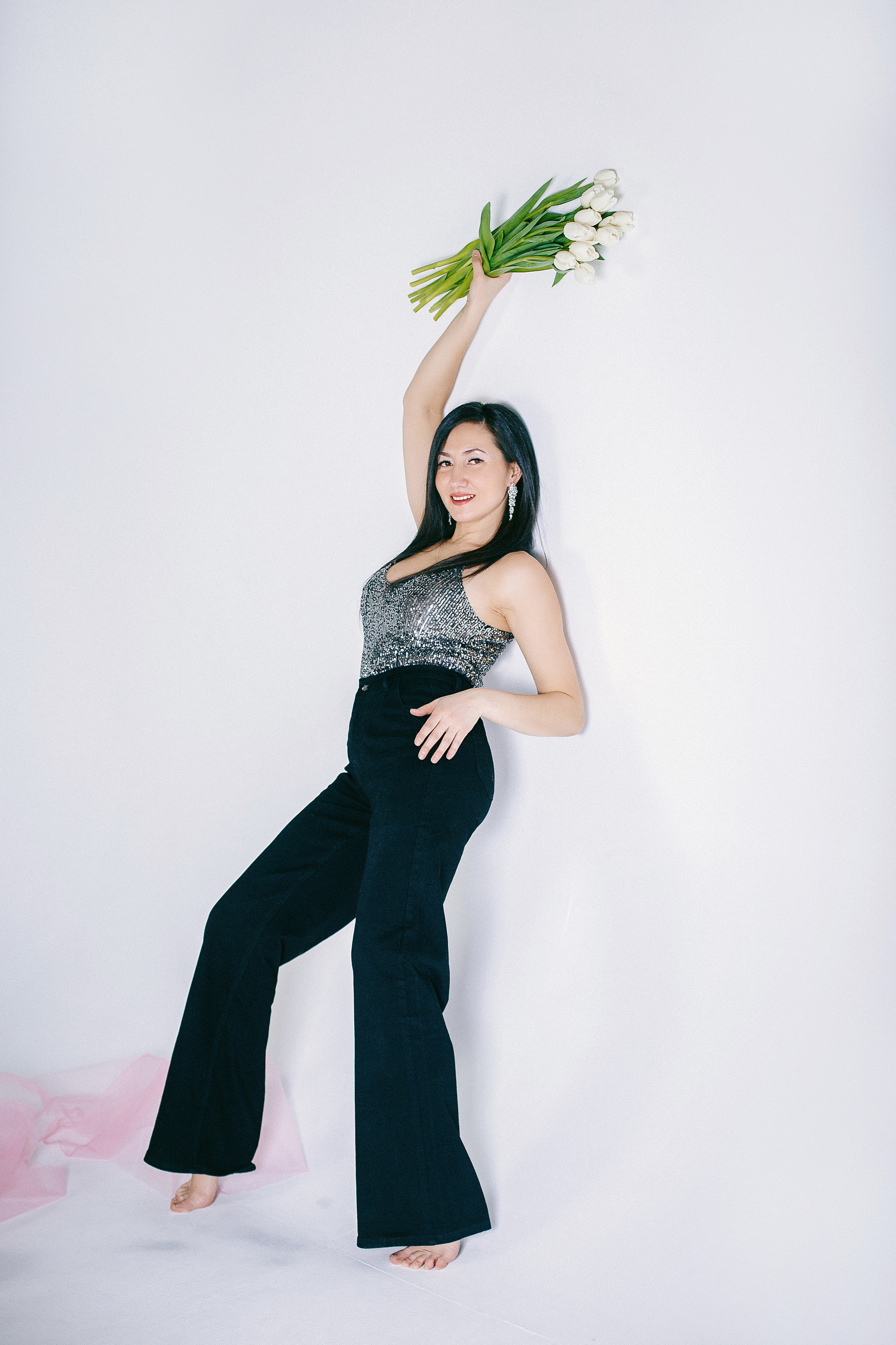 Оксана фотостудия. Выпускные альбомы Искитим, Бердск и Новосибирск Крюкова Елена