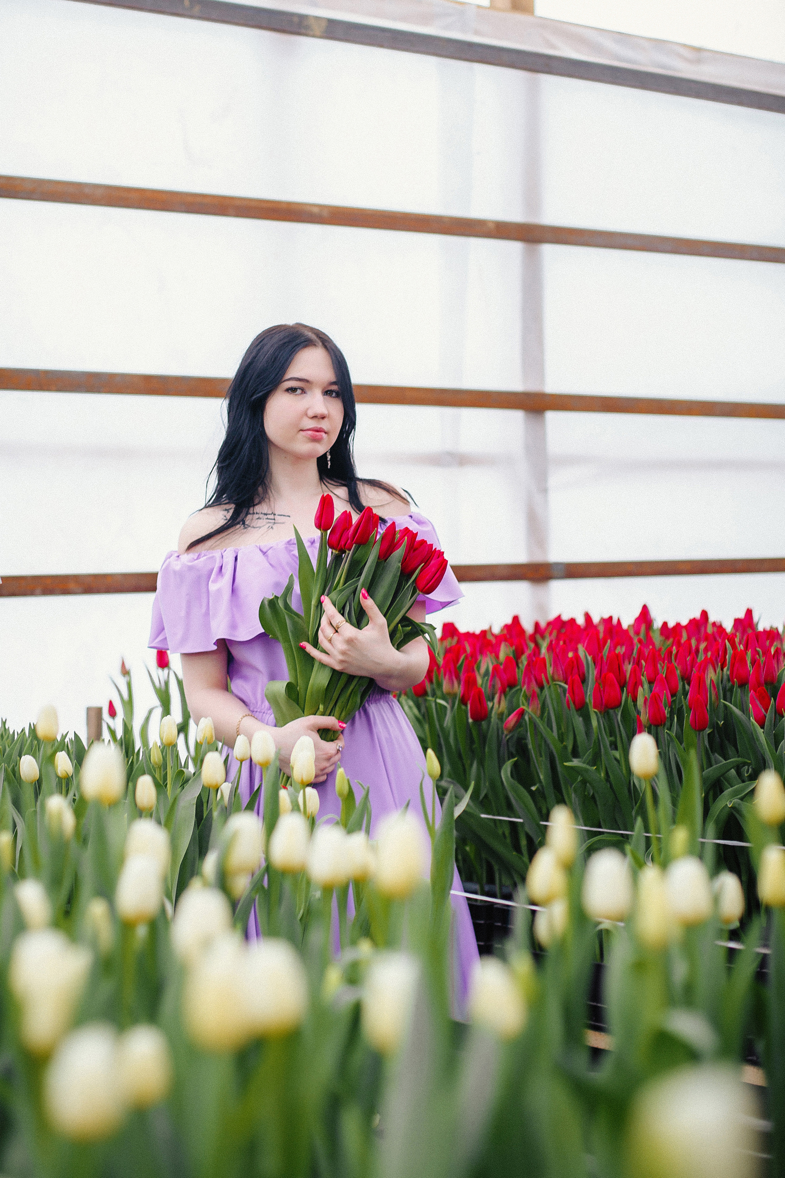 Александра цветы. Выпускные альбомы Искитим, Бердск и Новосибирск Крюкова Елена