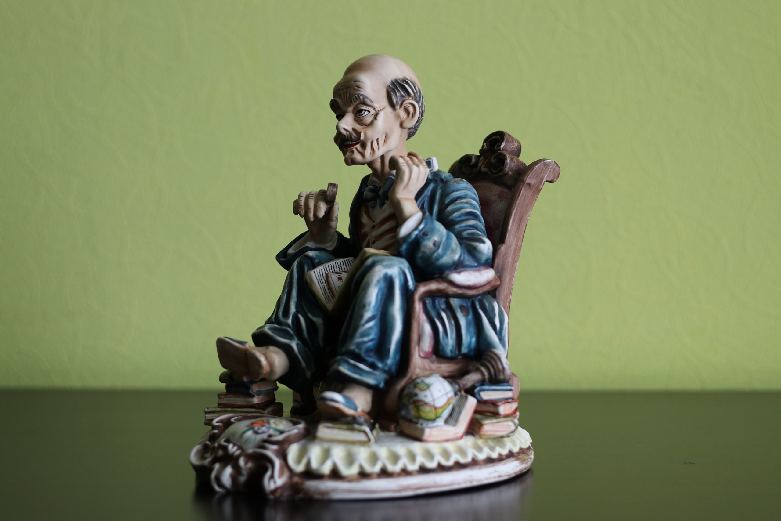 Фотографии для клипа Клавы Коки. Фотограф FOTOBANKA