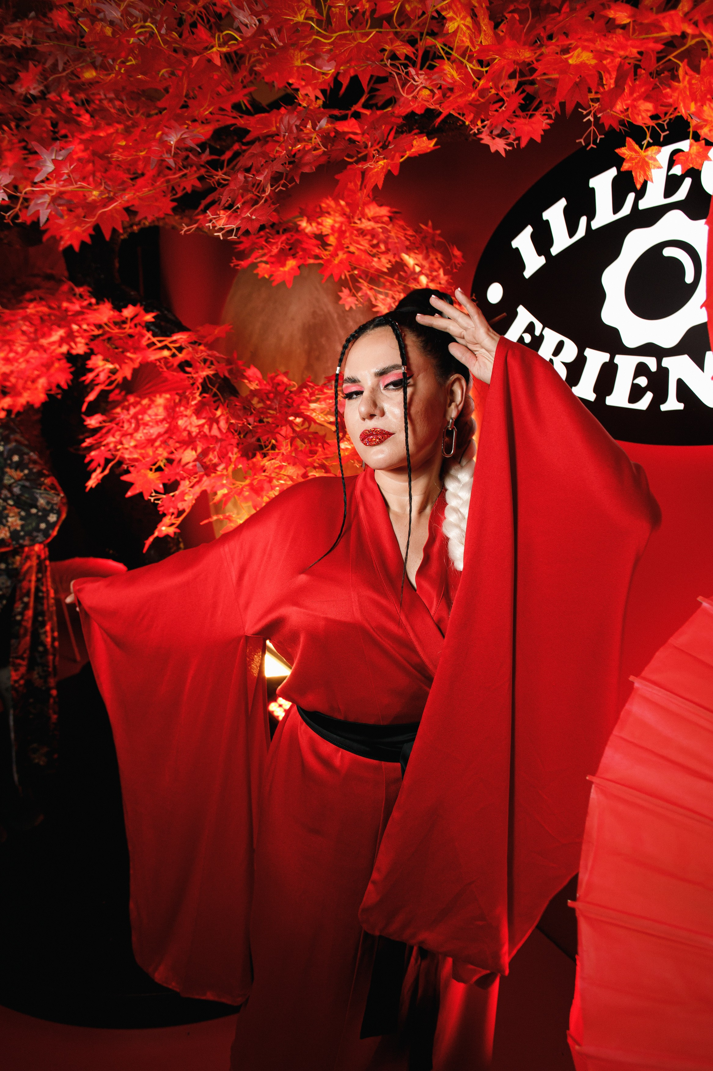 ILLEGAL FRIENDS | ASIA. СВОИ. ФОТООТЧЕТЫ-СОБЫТИЯ-МЕСТА