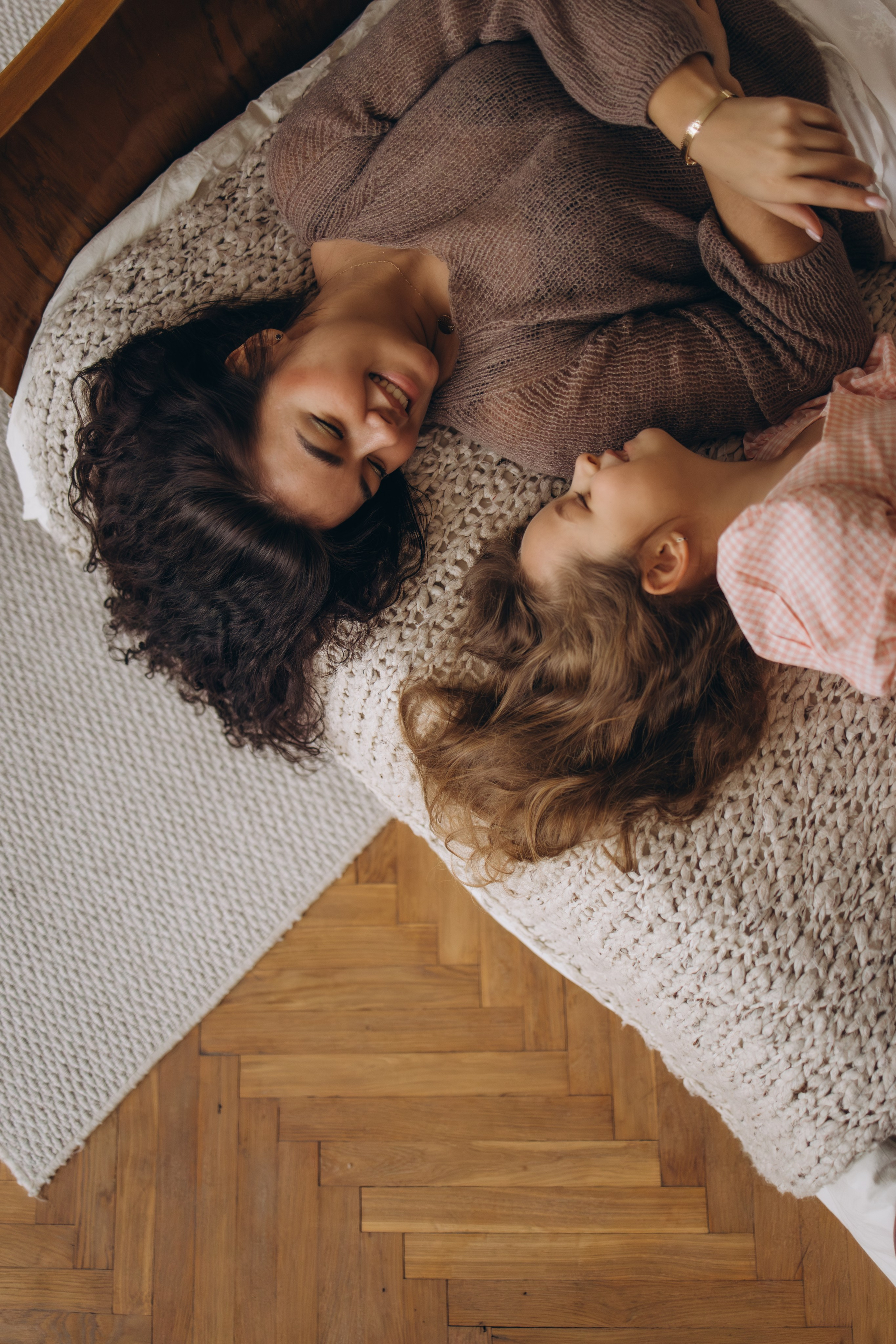 Мамочка и доченька в студии, г. Обнинск (Калужская обл.). Надежда Стар семейный и церковный фотограф в Жукове и Калужской области