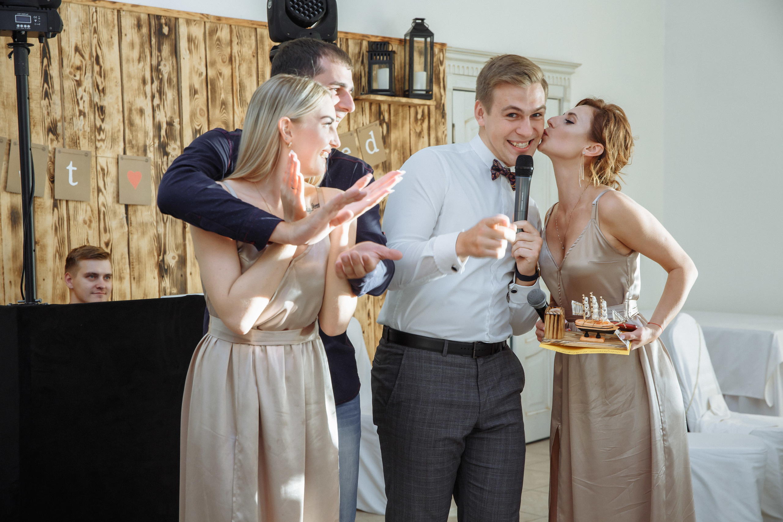 Выездная регистрация в Crona Hotel &SPAБердск. Фотограф Новосибирск Татьяна Богачек