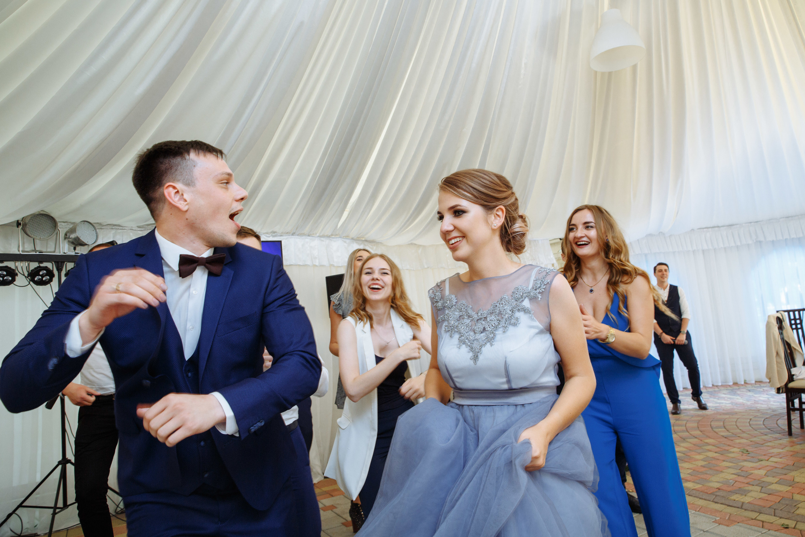 Сборы в Санаторий "Парус" Кудряшовский, банкетный зал Загородная резид. Фотограф Новосибирск Татьяна Богачек