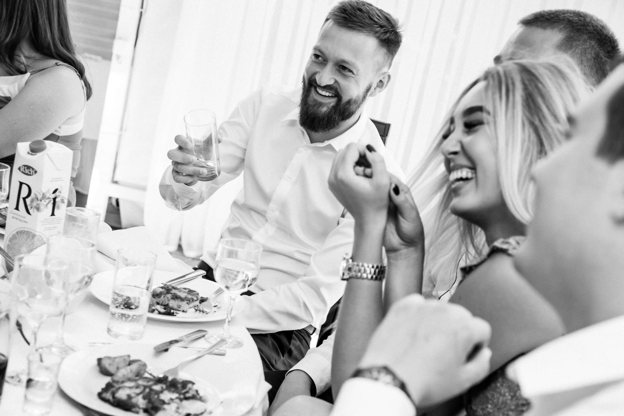 Сборы в Санаторий "Парус" Кудряшовский, банкетный зал Загородная резид. Фотограф Новосибирск Татьяна Богачек