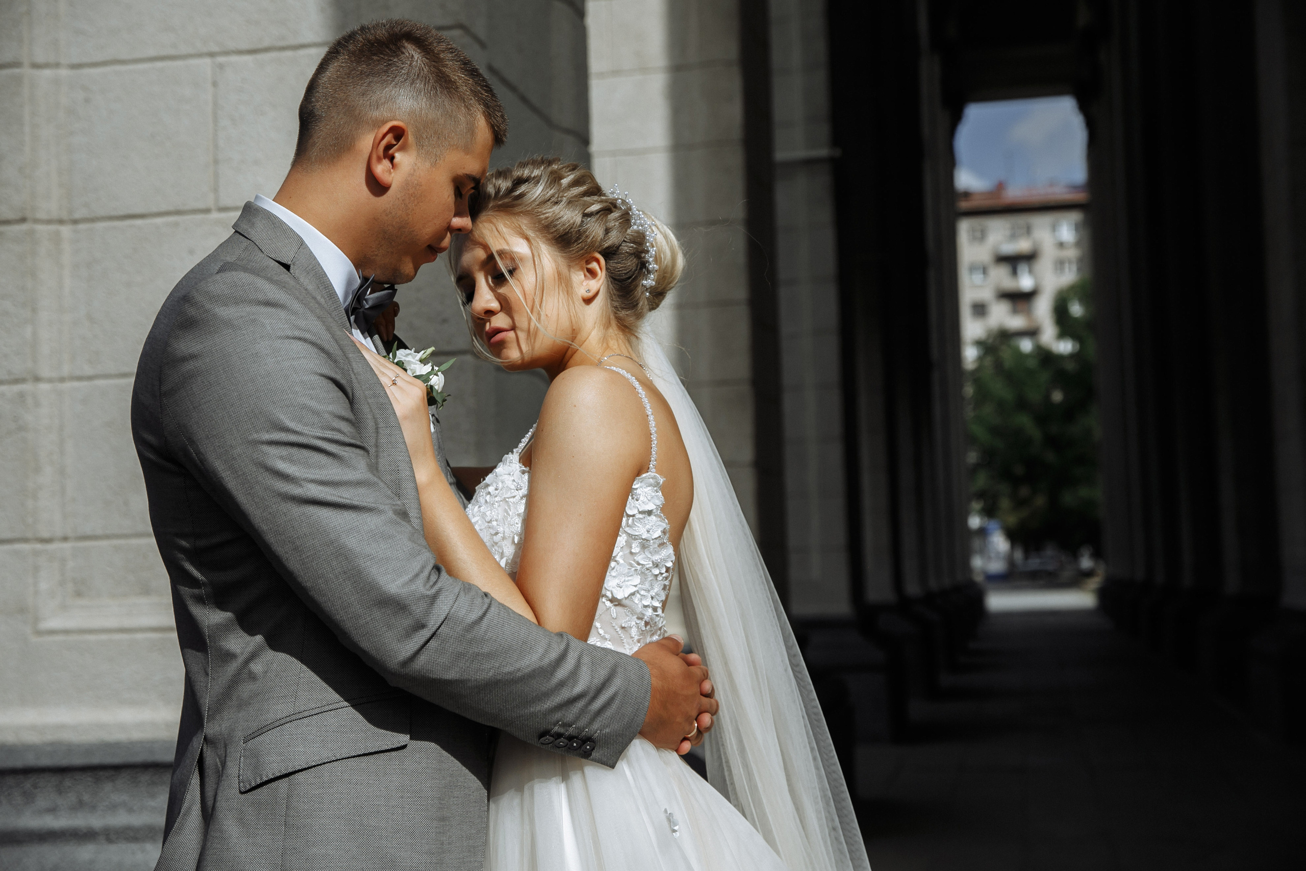 Свадебные фото в ЖК Жуковка, сборы невесты в ЖК Жуковка новосибирск. Фотограф Новосибирск Татьяна Богачек