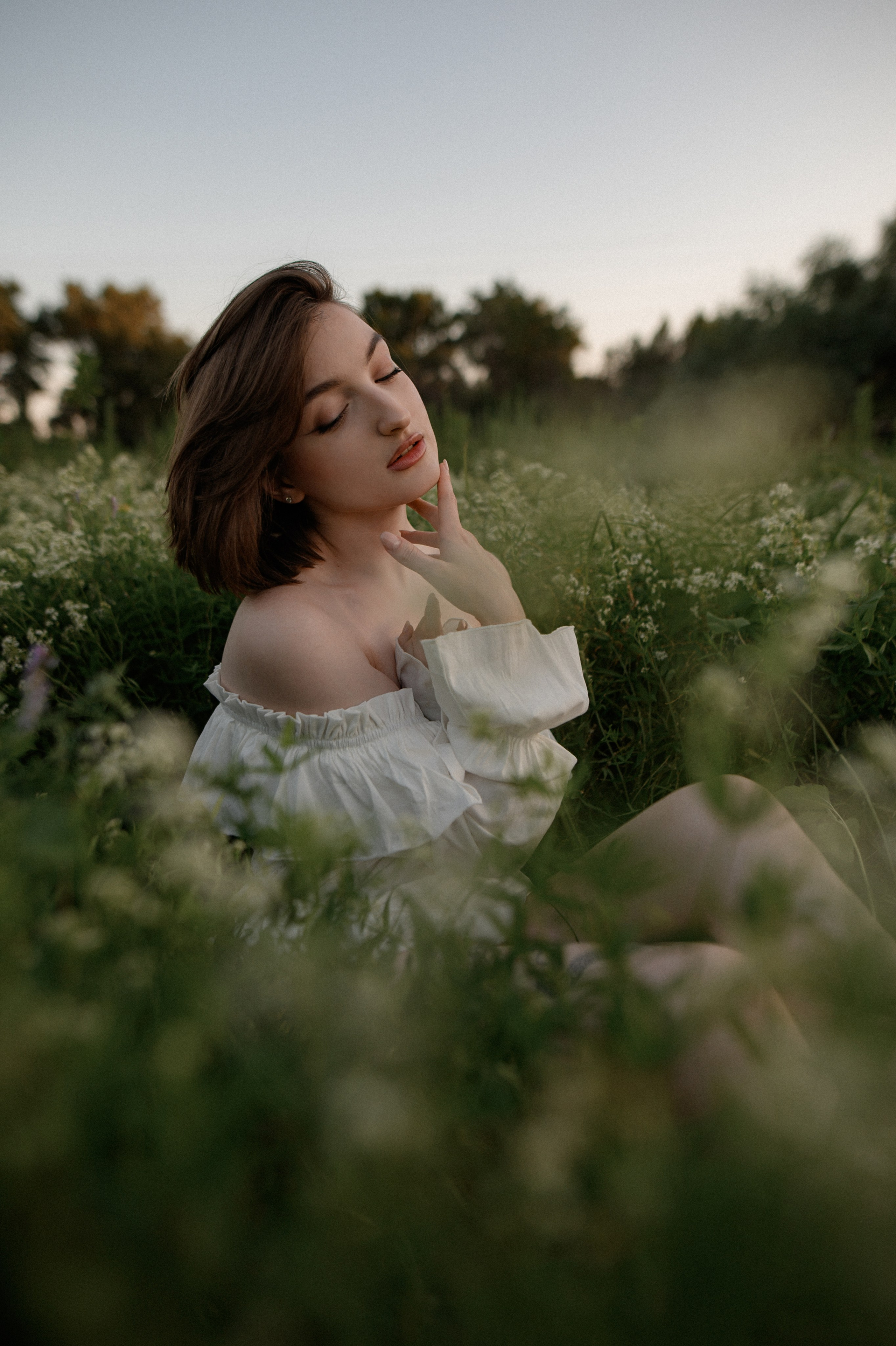 Полина и поле. Www.ostermiller.ru