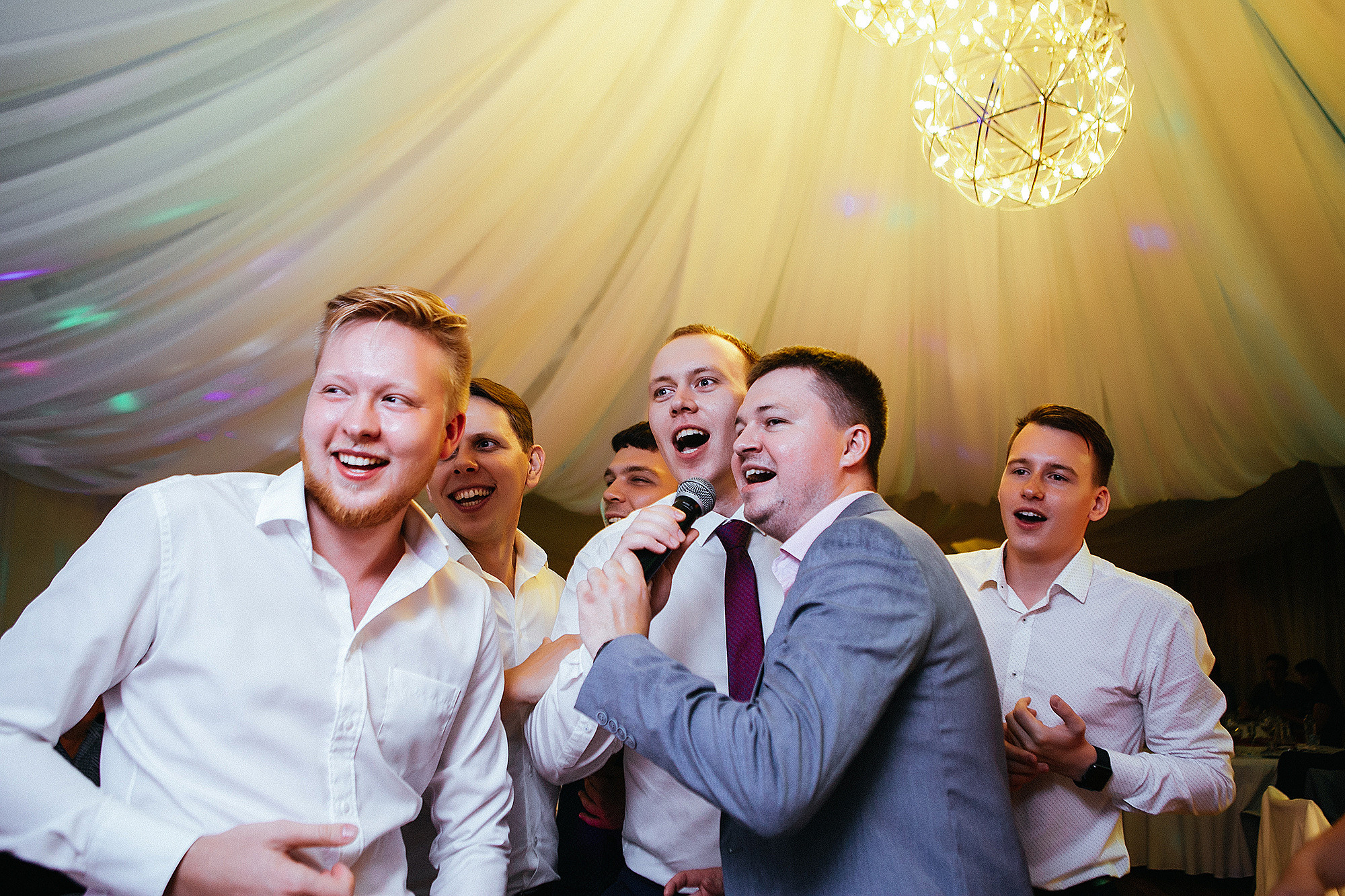 Аня и Андрей 7.09.19. Свадебный фотограф Владивосток Алина Гевондова