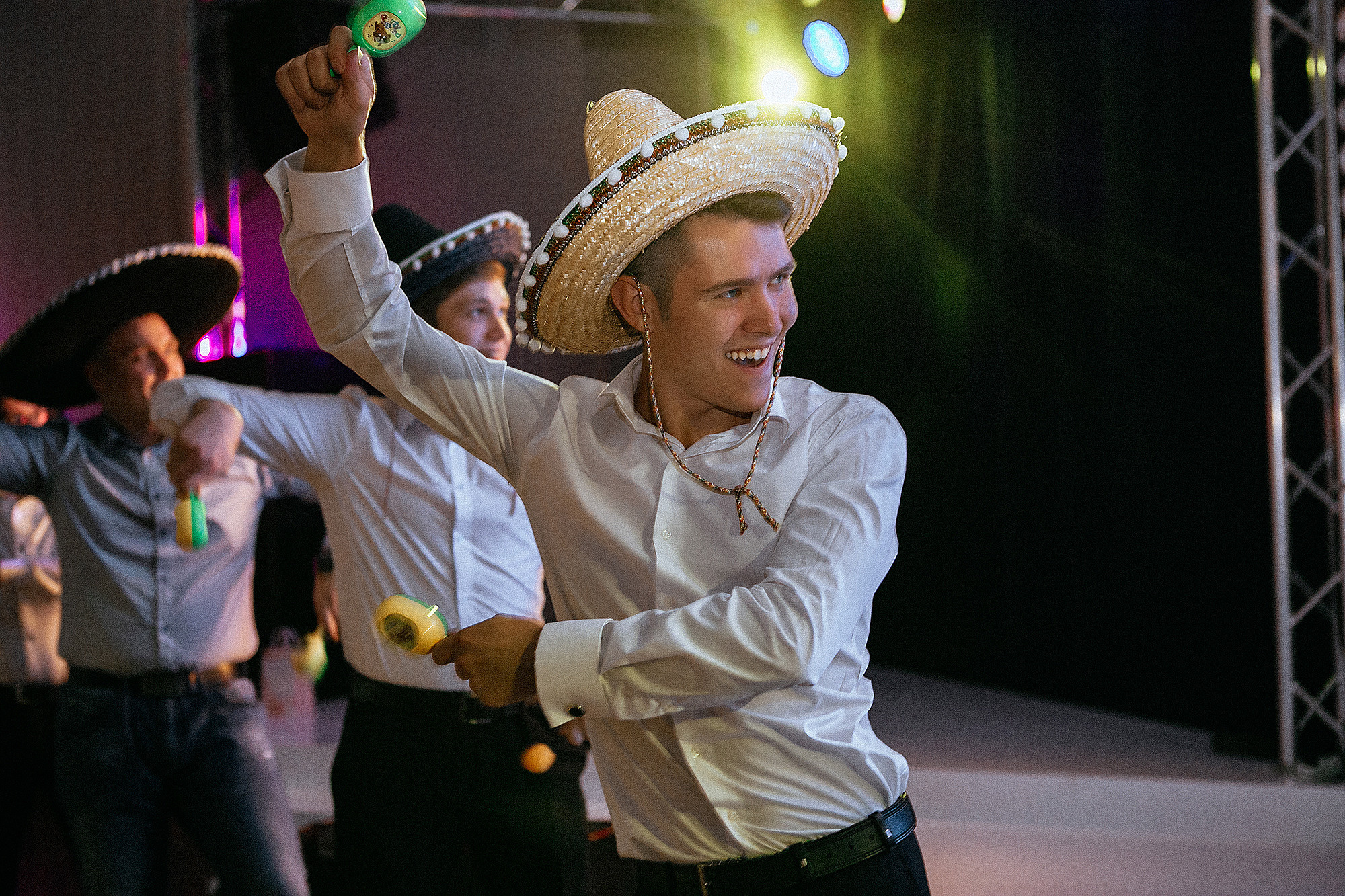 Вика и Шамиль 18.09.20. Свадебный фотограф Владивосток Алина Гевондова