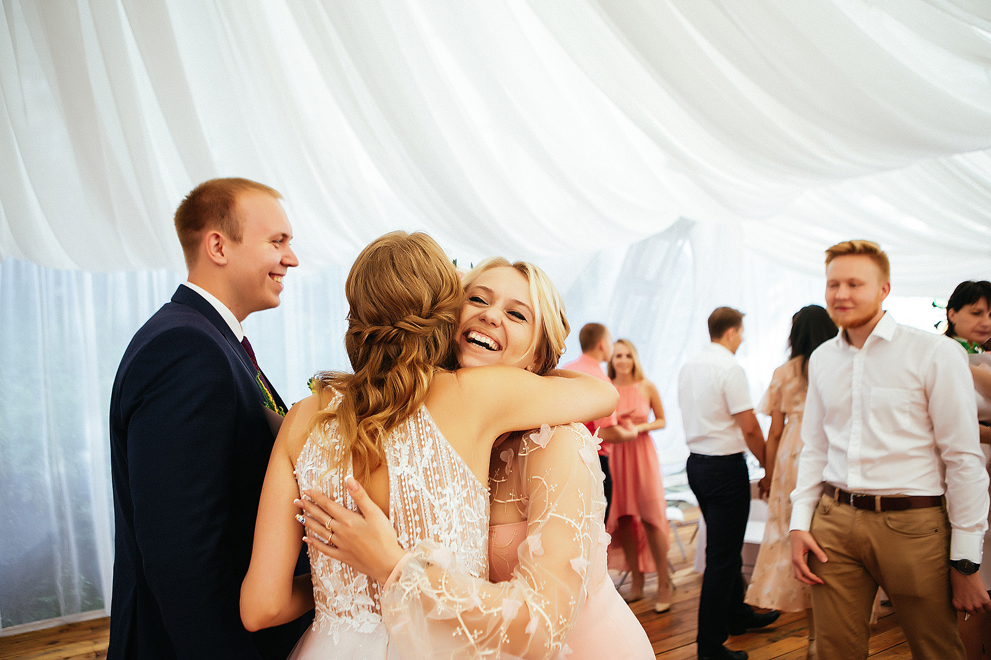 Аня и Андрей 7.09.19. Свадебный фотограф Владивосток Алина Гевондова