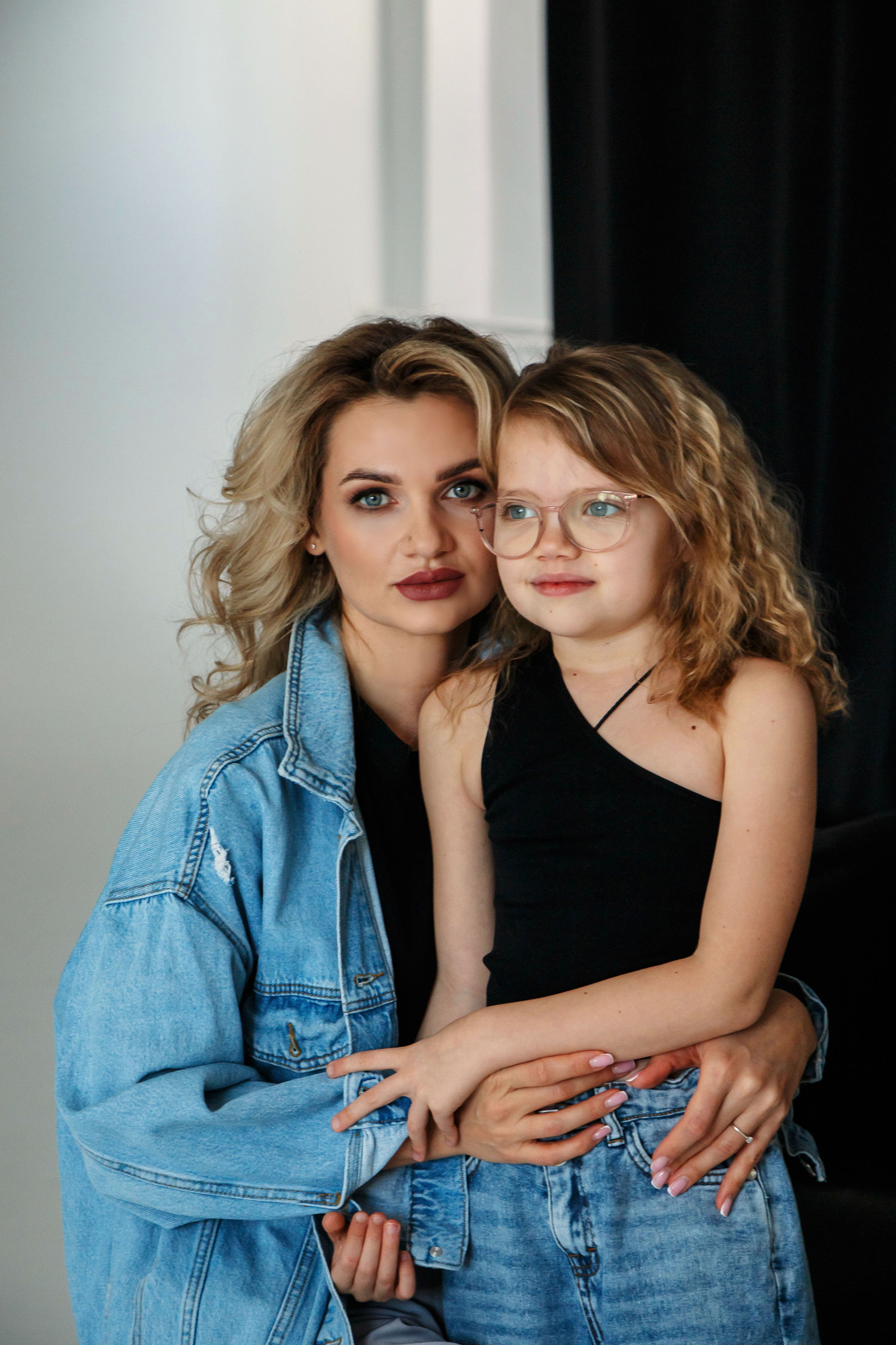 MARYNA & NIKOLETTA & ALISA. Бережно сохраняю ваши чувства и истории на своих фотографиях