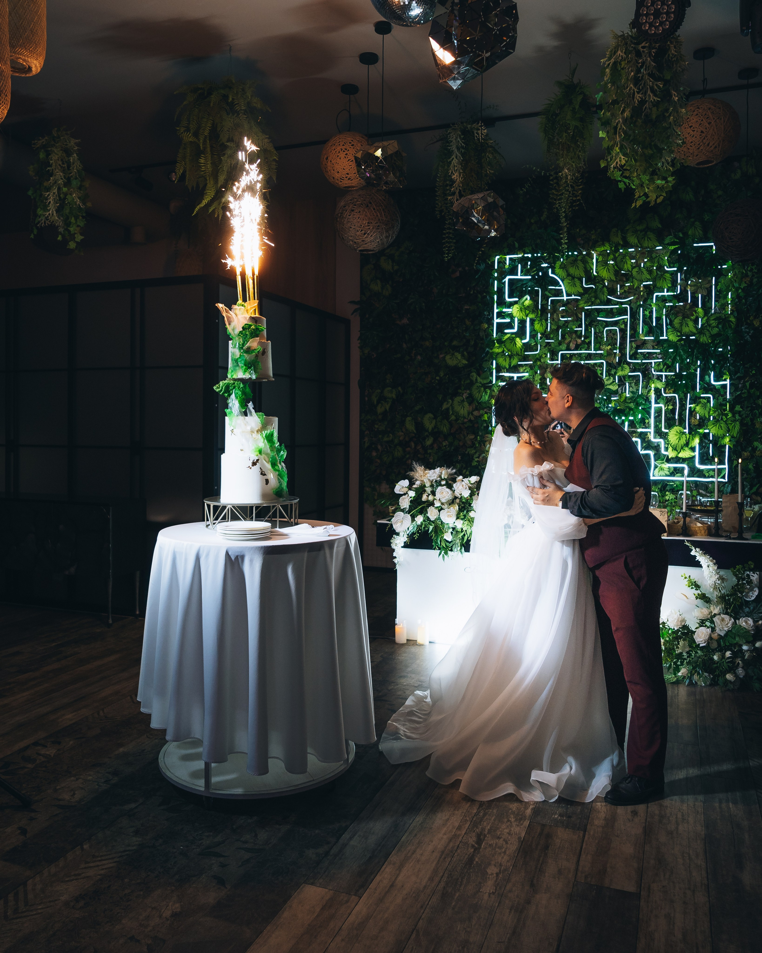 Свадьбы, дни рождения и банкеты. Фотограф и видеограф в Новотитаровской и Краснодаре — Олег Ананко