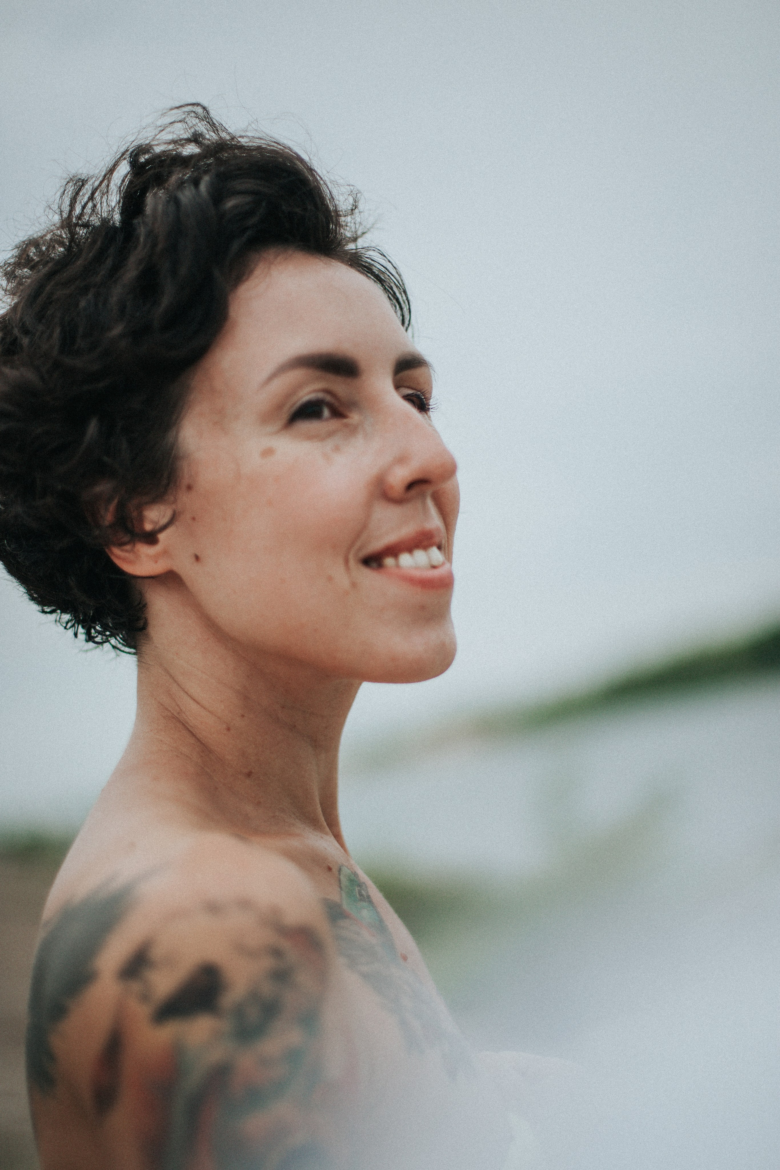 Есенин у реки. Фотограф в Нижнем Новгороде