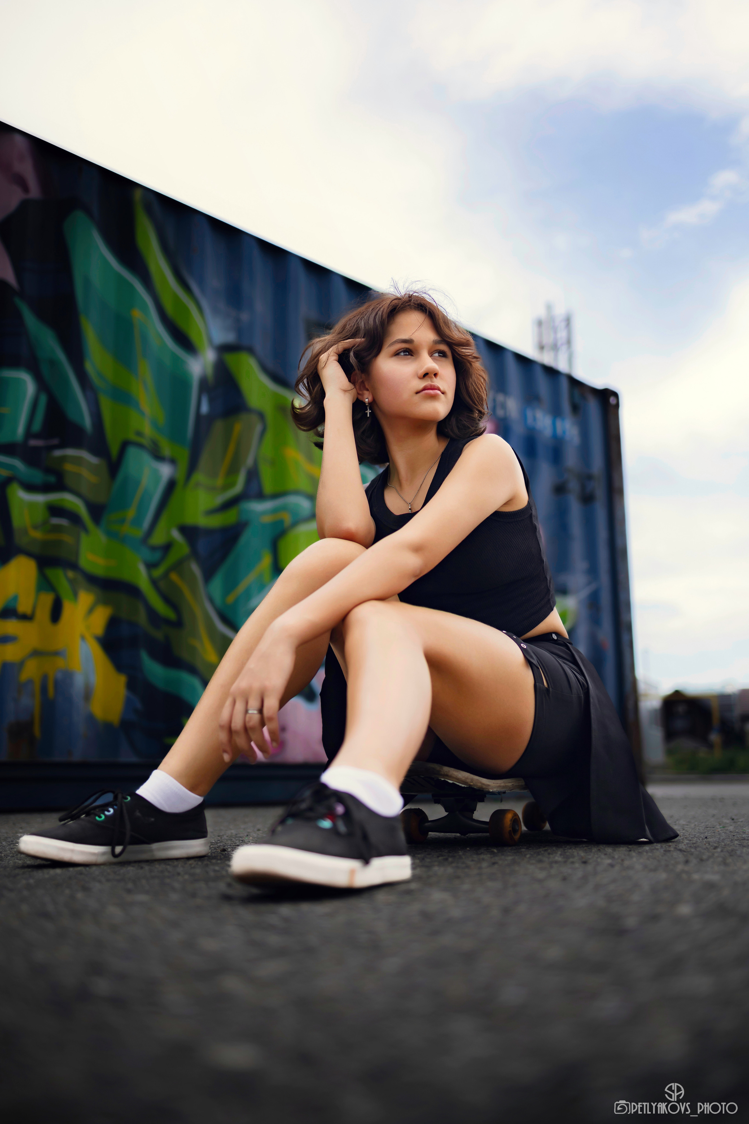 Фотосессия девочки скейтерши Арины у графити. Фотограф, видеограф Пятигорск, Ставрополь, Ессентуки, Petlyakovs_photo