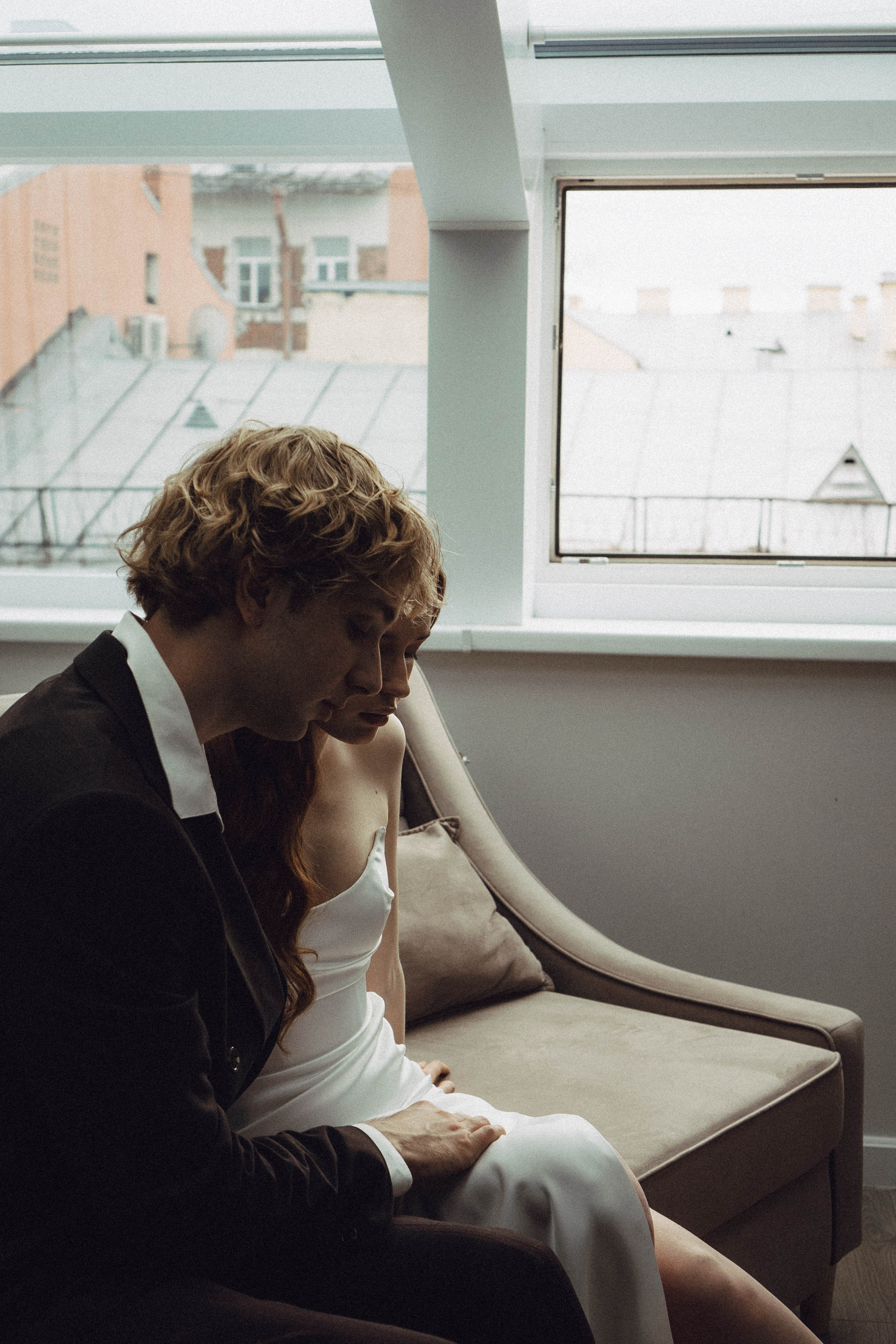 СВАДЕБНАЯ СЬЕМКА В ОТЕЛЕ. СБОРЫ ЖЕНИХА И НЕВЕСТЫ И ТАКЖЕ ТОР И ПОДГОТОВКА К ПРОГУЛКЕ. Профессиональный фотограф, Санкт-Петербург — Виктория Богомолова