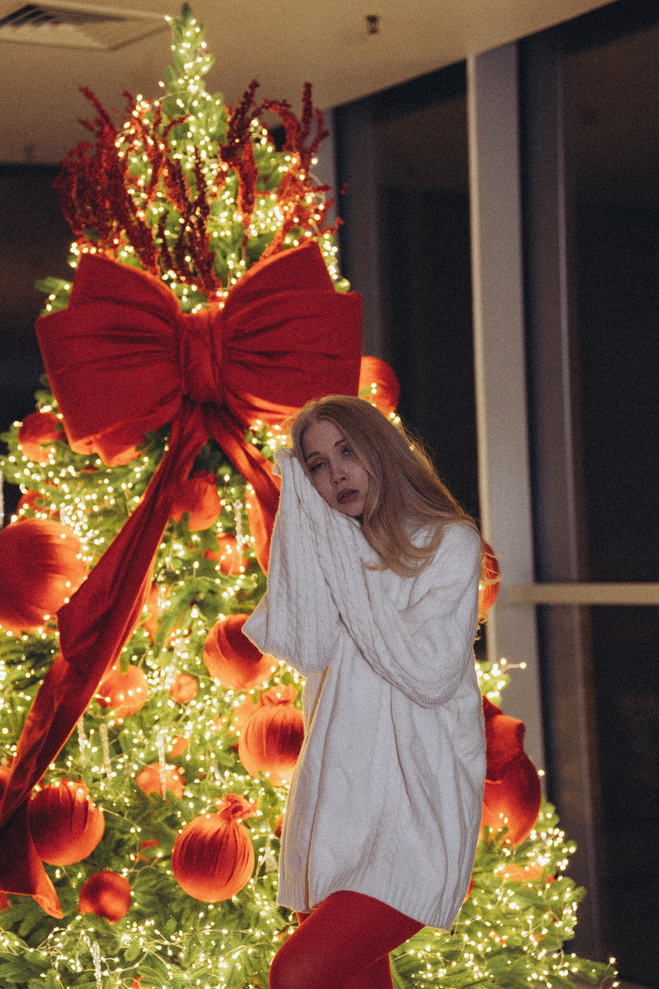 ФОТОСЕССИЯ К НОВОМУ ГОДУ В СТУДИИ С ЕЛОЧКОЙ КРАСИВЫЙ ОБРАЗ. Профессиональный фотограф, Санкт-Петербург — Виктория Богомолова