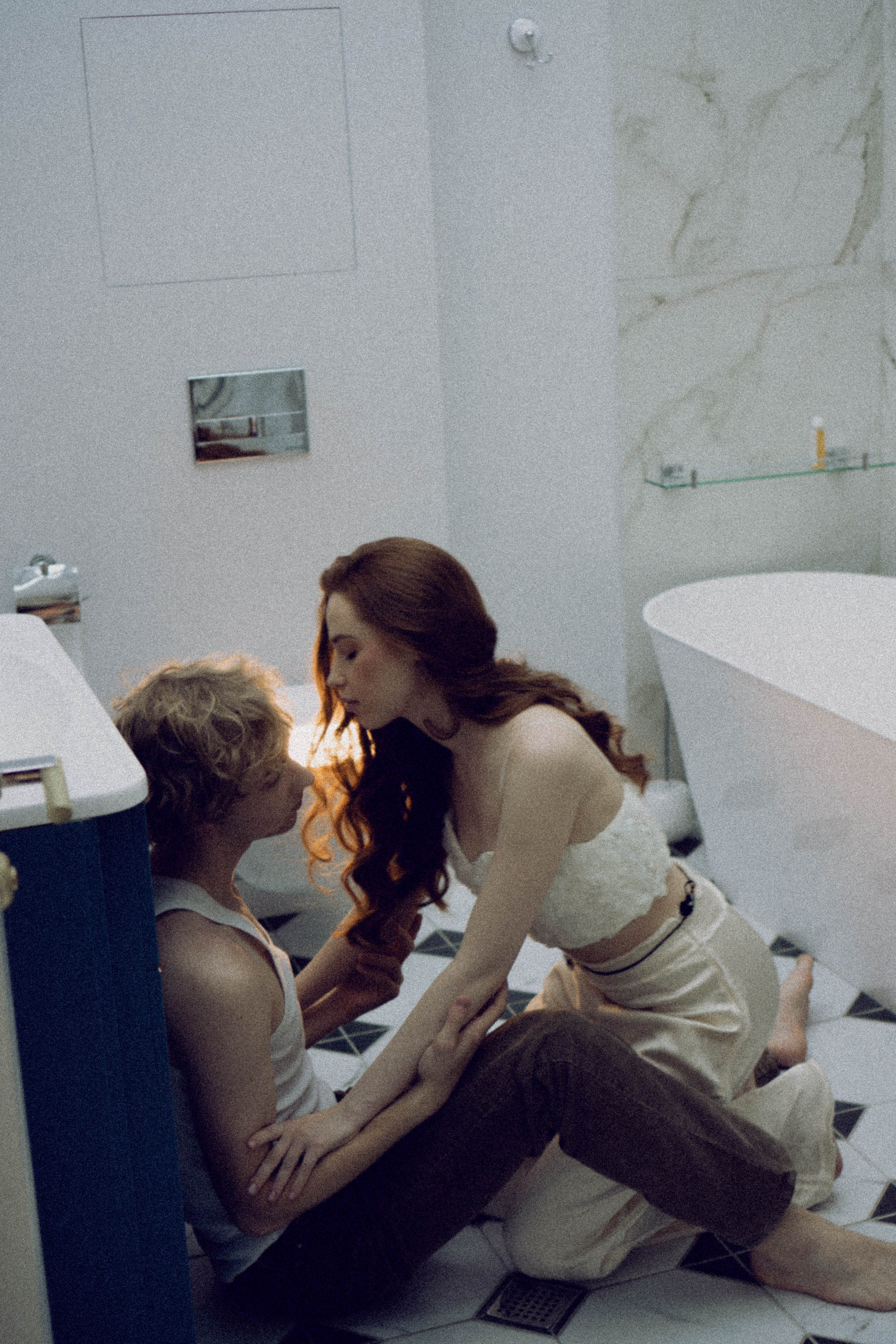 СВАДЕБНАЯ СЬЕМКА В ОТЕЛЕ. СБОРЫ ЖЕНИХА И НЕВЕСТЫ И ТАКЖЕ ТОР И ПОДГОТОВКА К ПРОГУЛКЕ. Профессиональный фотограф, Санкт-Петербург — Виктория Богомолова