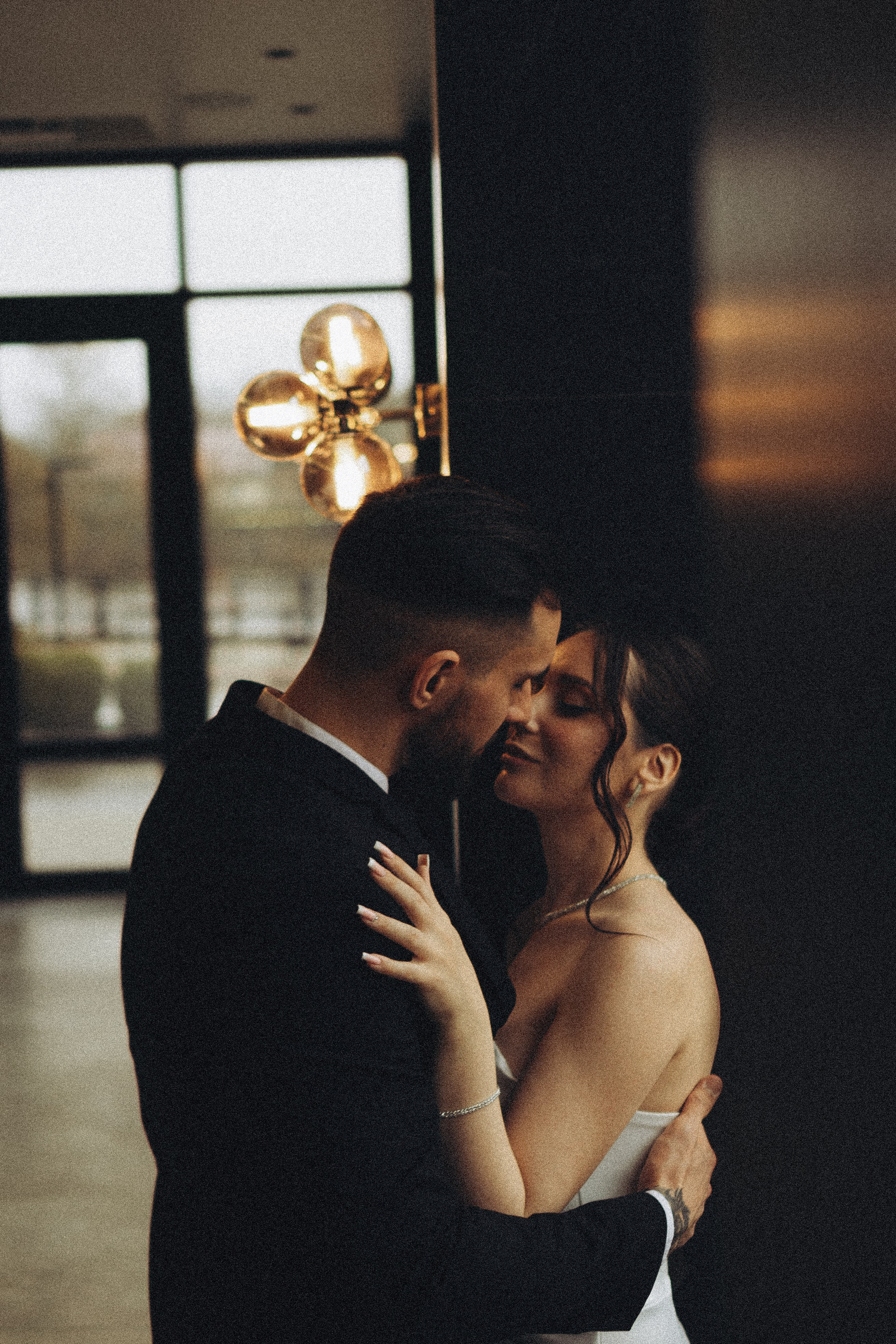 СВАДЕБНАЯ СЬЕМКА СБОРОВ ЖЕНИХА И НЕВЕСТЫ В ОТЕЛЕ И ТАКЖЕ ФОТОСЕССИИЯ В ОТЕЛЕЕ МЕГАПОЛИС БРЯНСК. Профессиональный фотограф, Санкт-Петербург — Виктория Богомолова