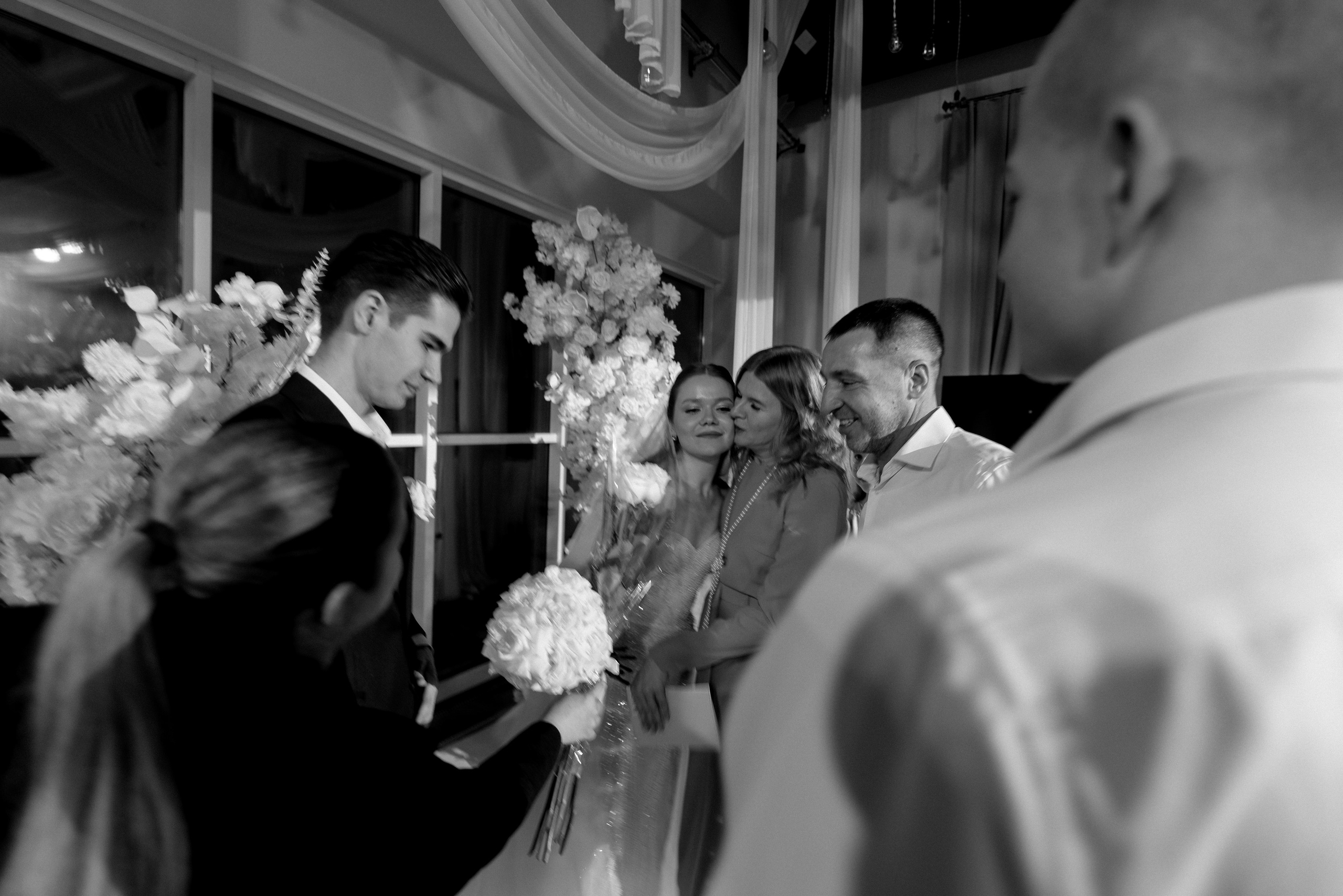 ПОЛНЫЙ СВАДЕБНЫЙ ДЕНЬ 8 ЧАСОВ. Профессиональный фотограф, Санкт-Петербург — Виктория Богомолова