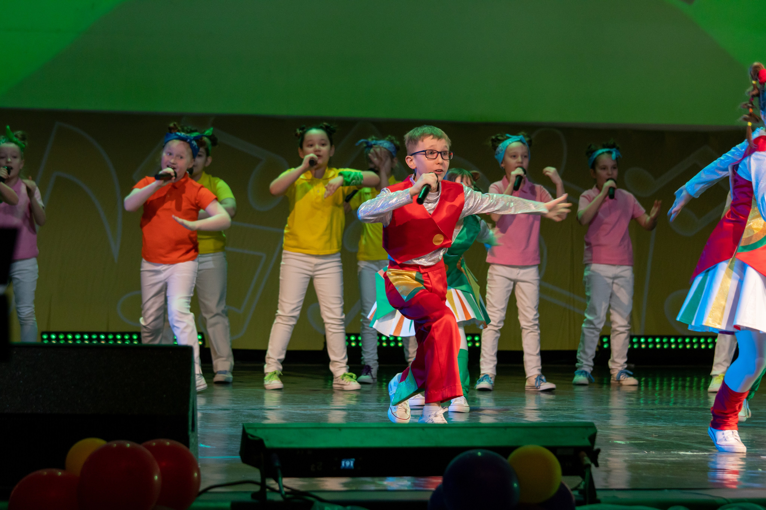 Съёмка концерта для Домисольки, большой концертный зал Космос. «Студия DRONAVT`s» — видеосъёмка и фотография г. Москва