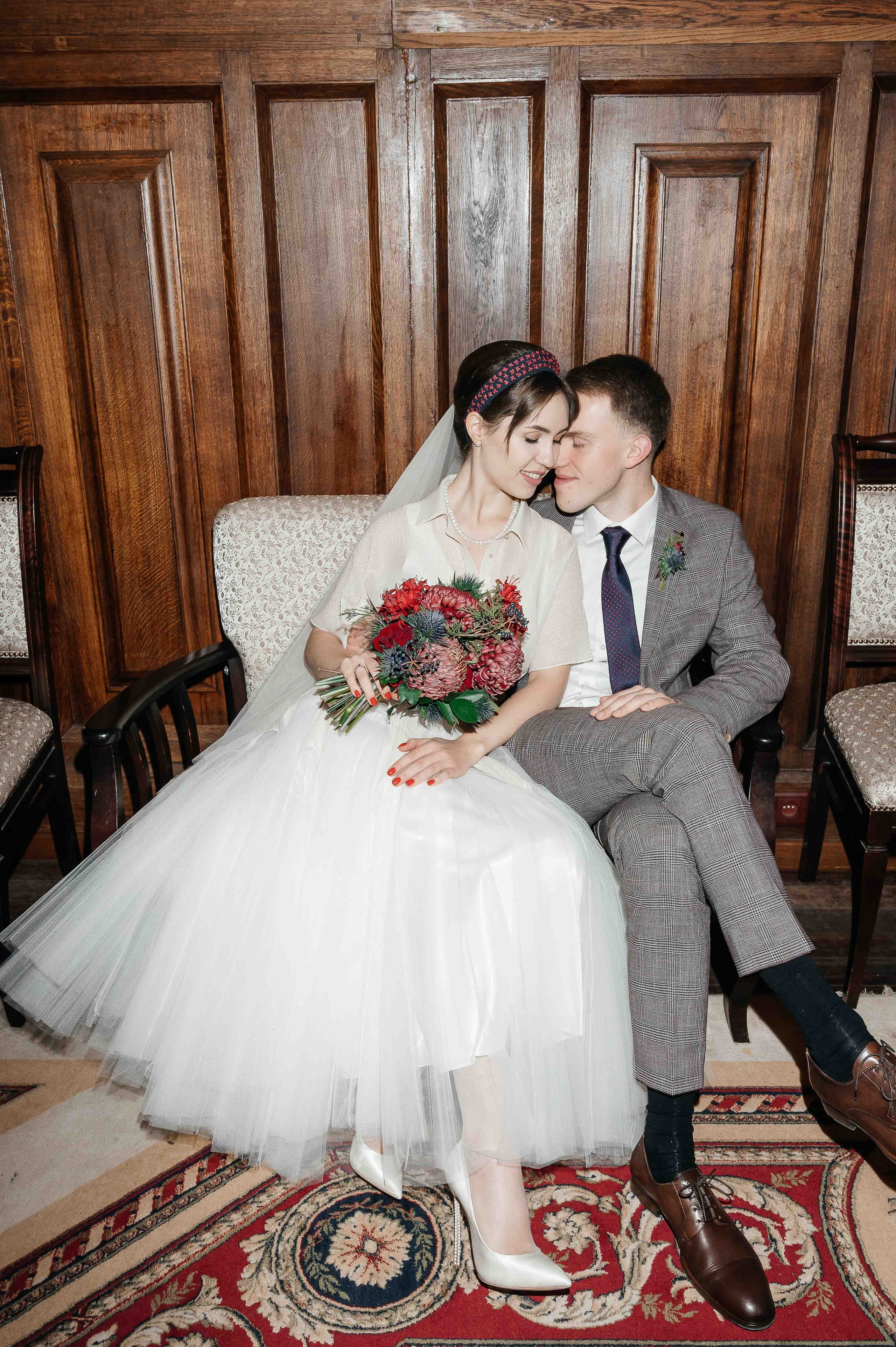 Утро невесты в гостинице. Свадебный и семейный фотограф в Котласе Никита Попов