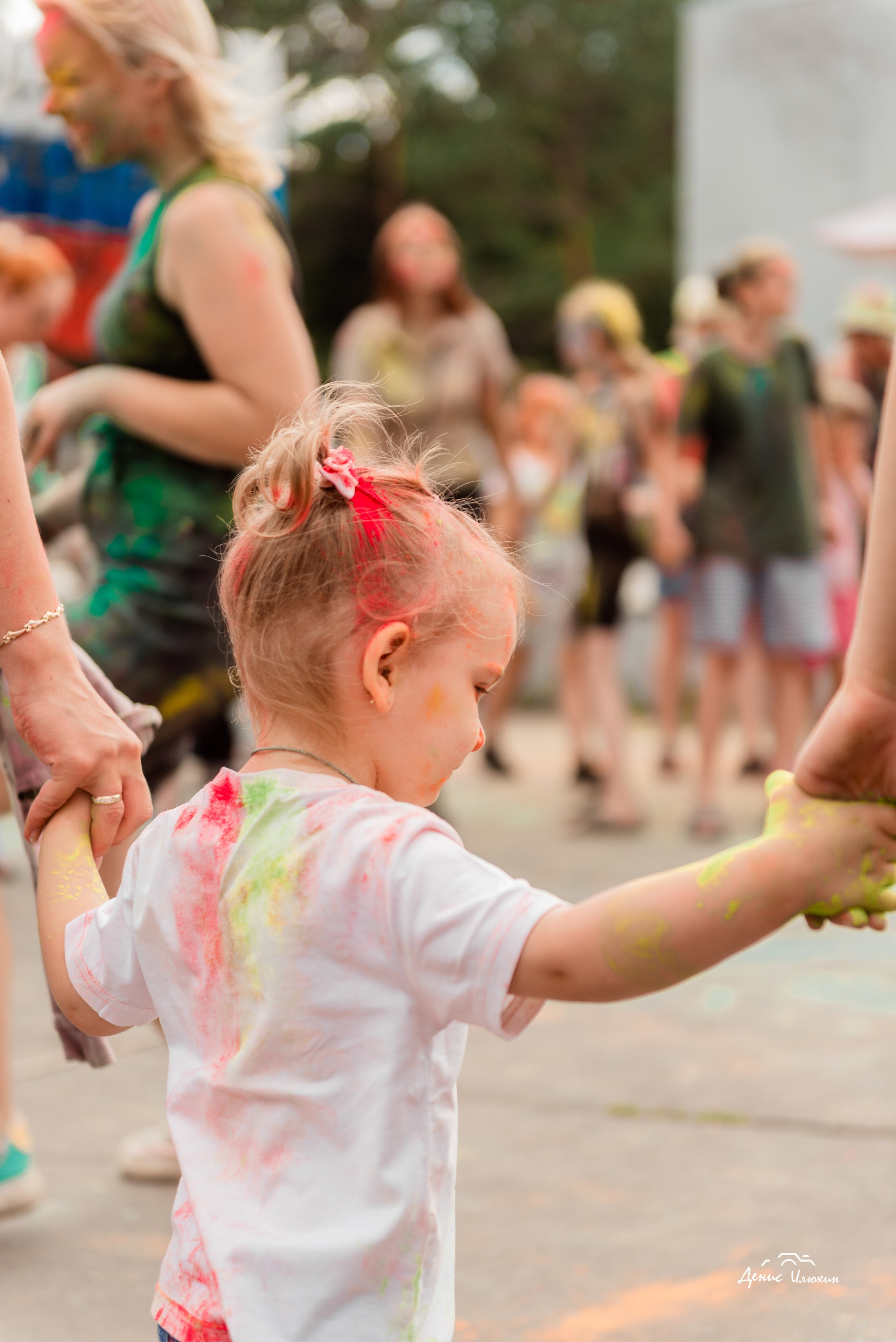 Краски Холи в Комсомольском Парке 2023. Детский фотограф, семейный фотограф и репортажи в Кемерово