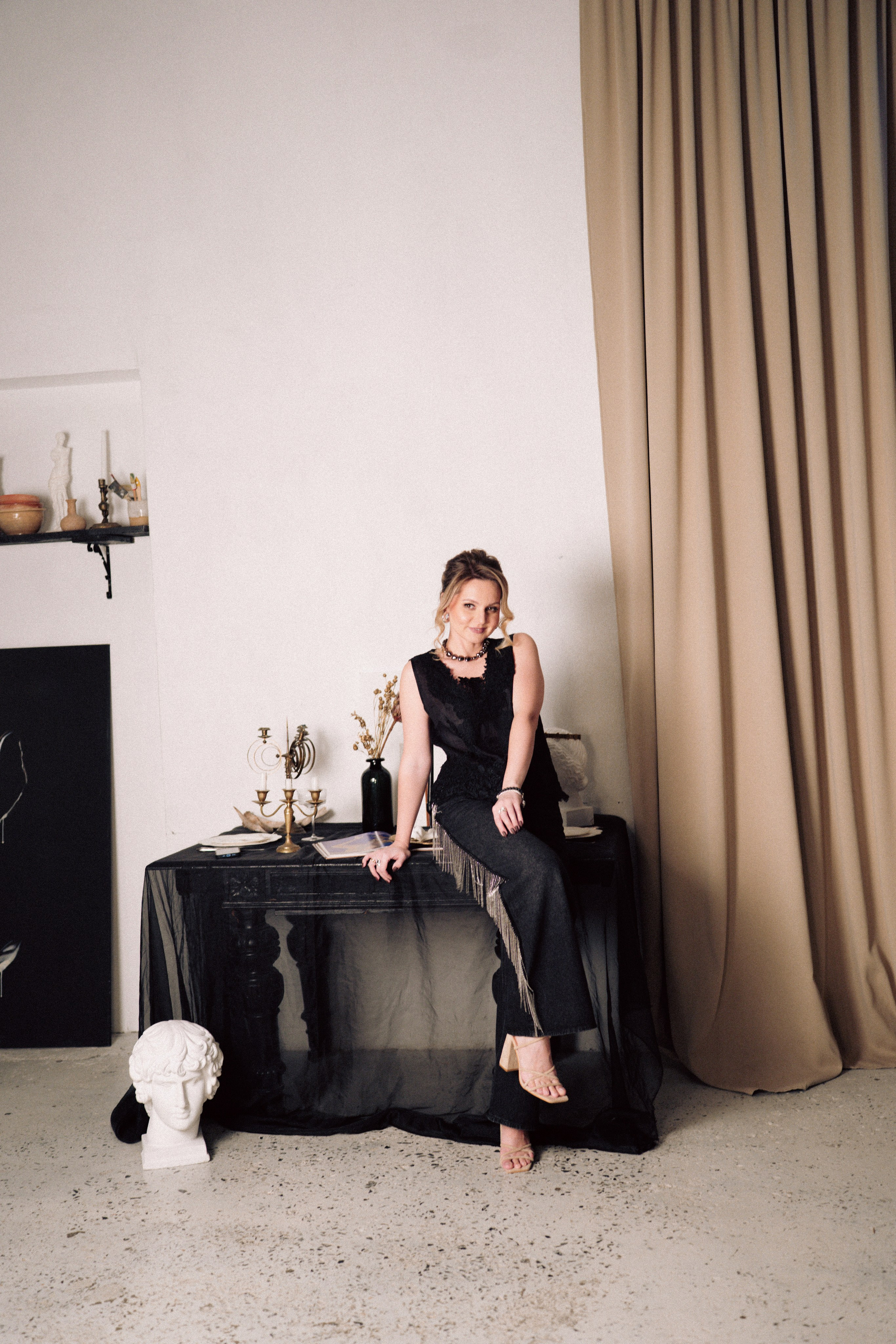 НОВОГОДНЯЯ ФОТОСЕСИИЯ В СТУДИИ ДЛЯ ДЕВУШКИ И ПРОГУЛКА ПО ЧЕРНЫШЕВСКОЙ. Профессиональный фотограф, Санкт-Петербург — Виктория Богомолова