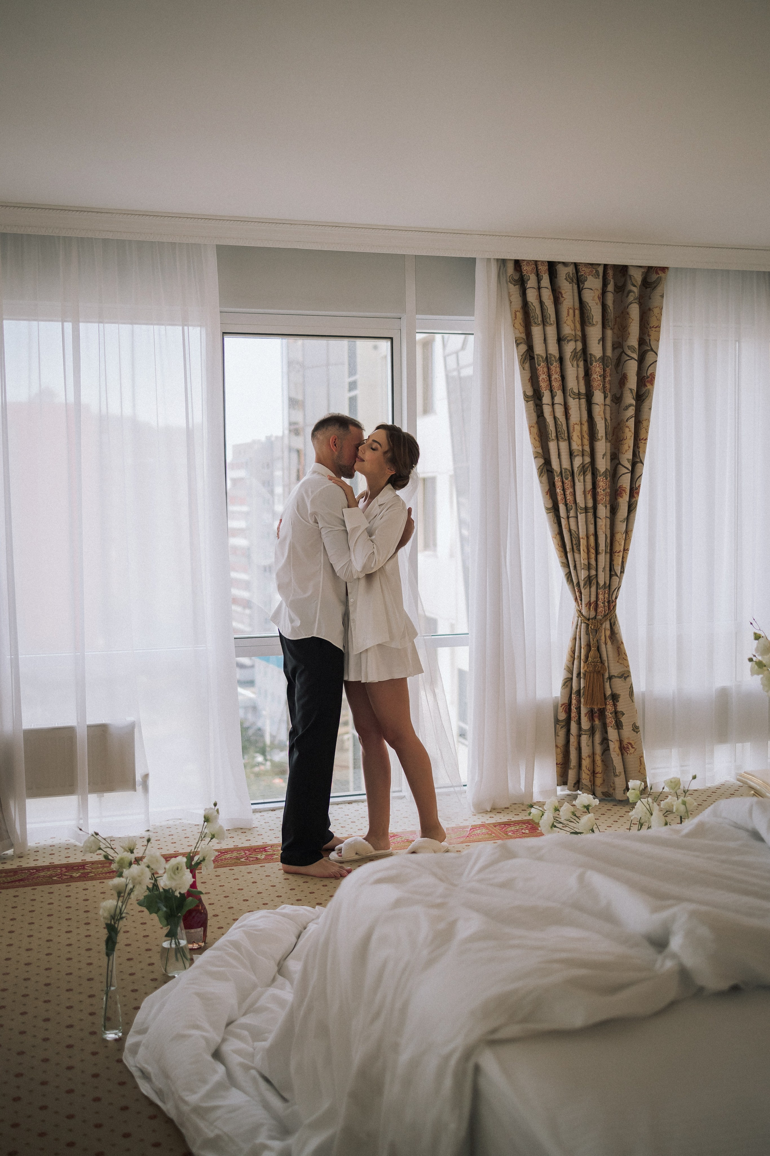 Свадебная прогулка Екатерины и Евгения. Свадебная фотография. Арина Рубах