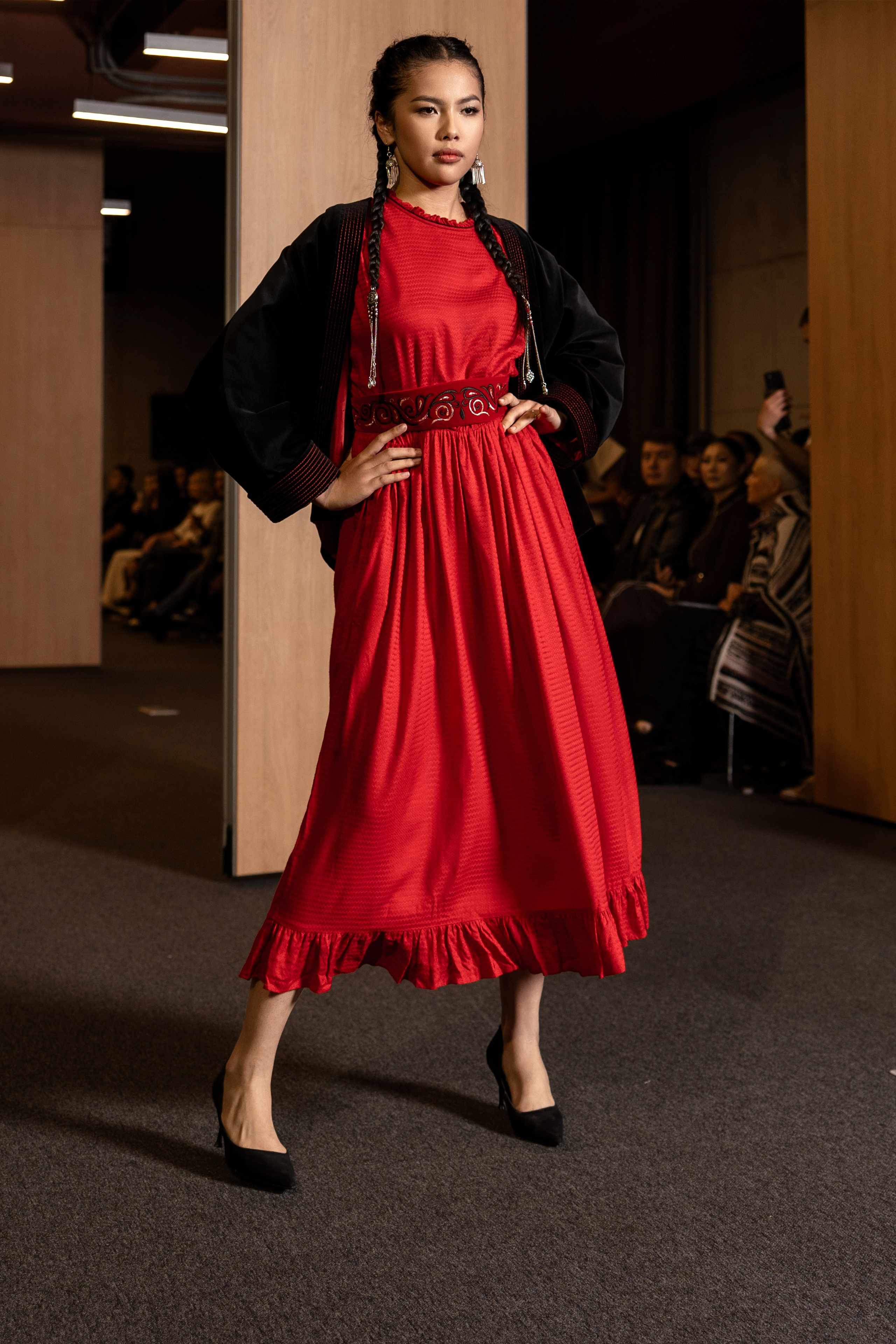 Brand NIET DRESS. Сайт Алматинского НЮ АРТ, будуар и фэшн фотографа Дениса Карпенко