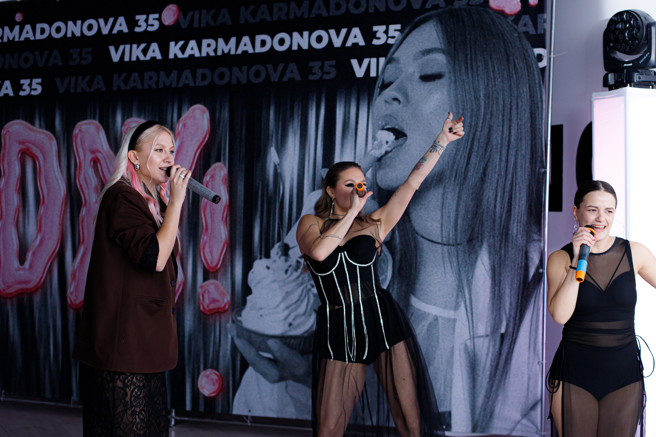 VIKA KARMADONOVA. Photokarish