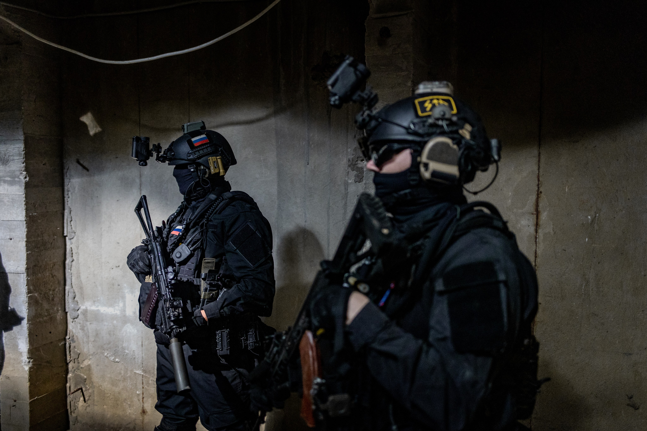 Съемка бэкстейджа при работе над клипом: RADIO TAPOK — Фрау Чёрная Смерть. Репортажный фотограф, Москва, Закат