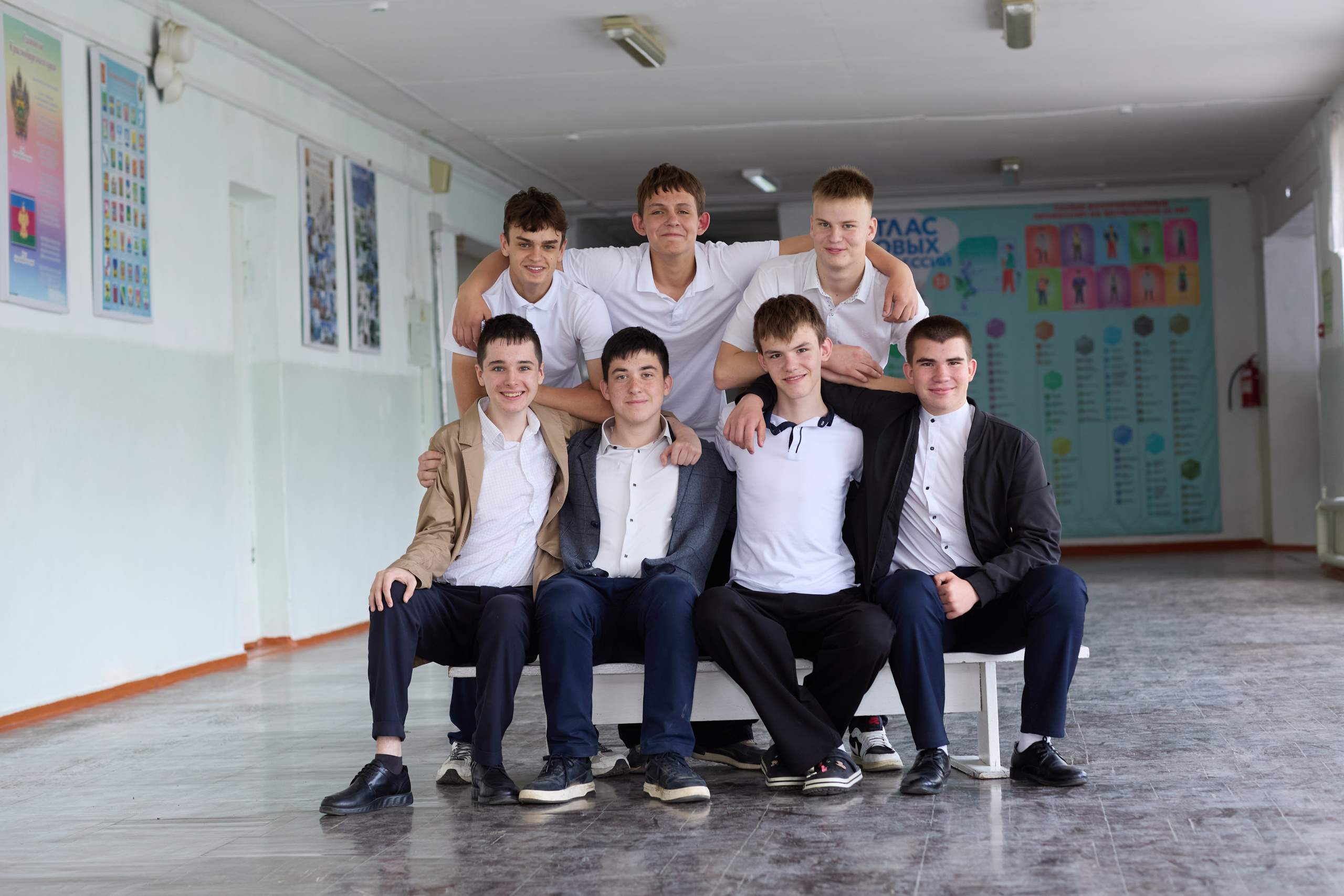 Школы. ФОТО — ВИДЕО Юрий Безрукавый