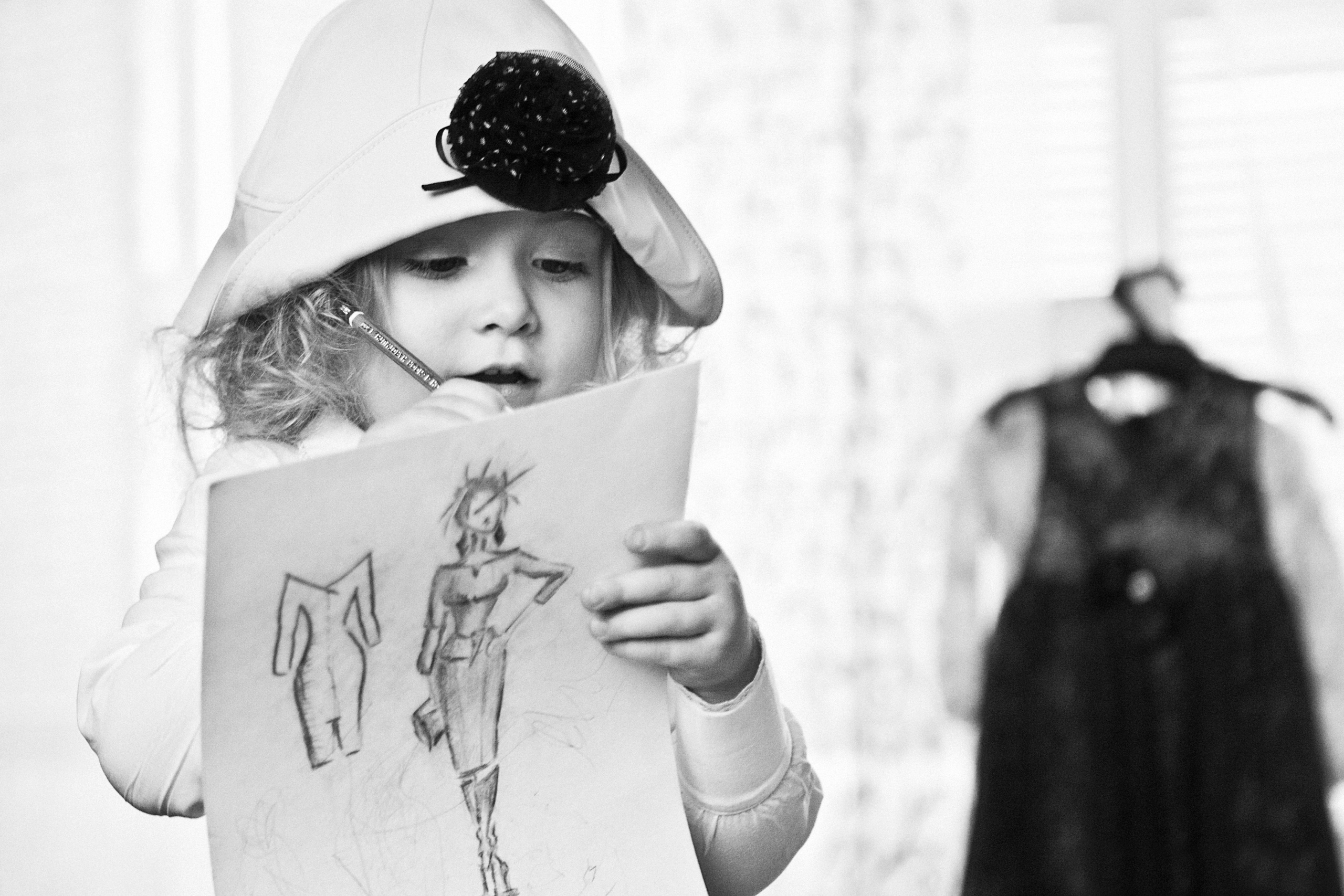 Серии: «La petite robe noire». Мультижанровый фотограф Дарья Strebog