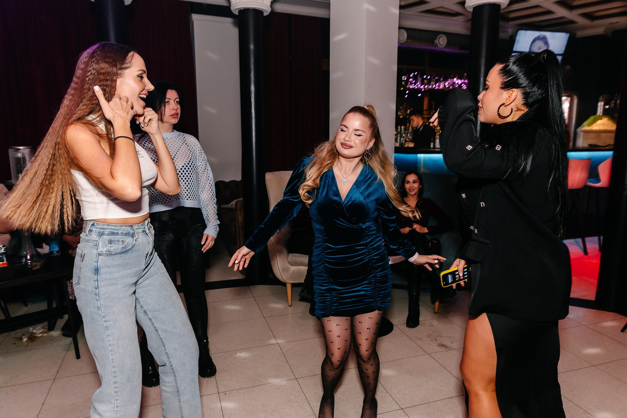 8 марта в лаунж-баре Major 2024. Свадебный, семейный и детский фотограф в Калининграде Елена Кравцова